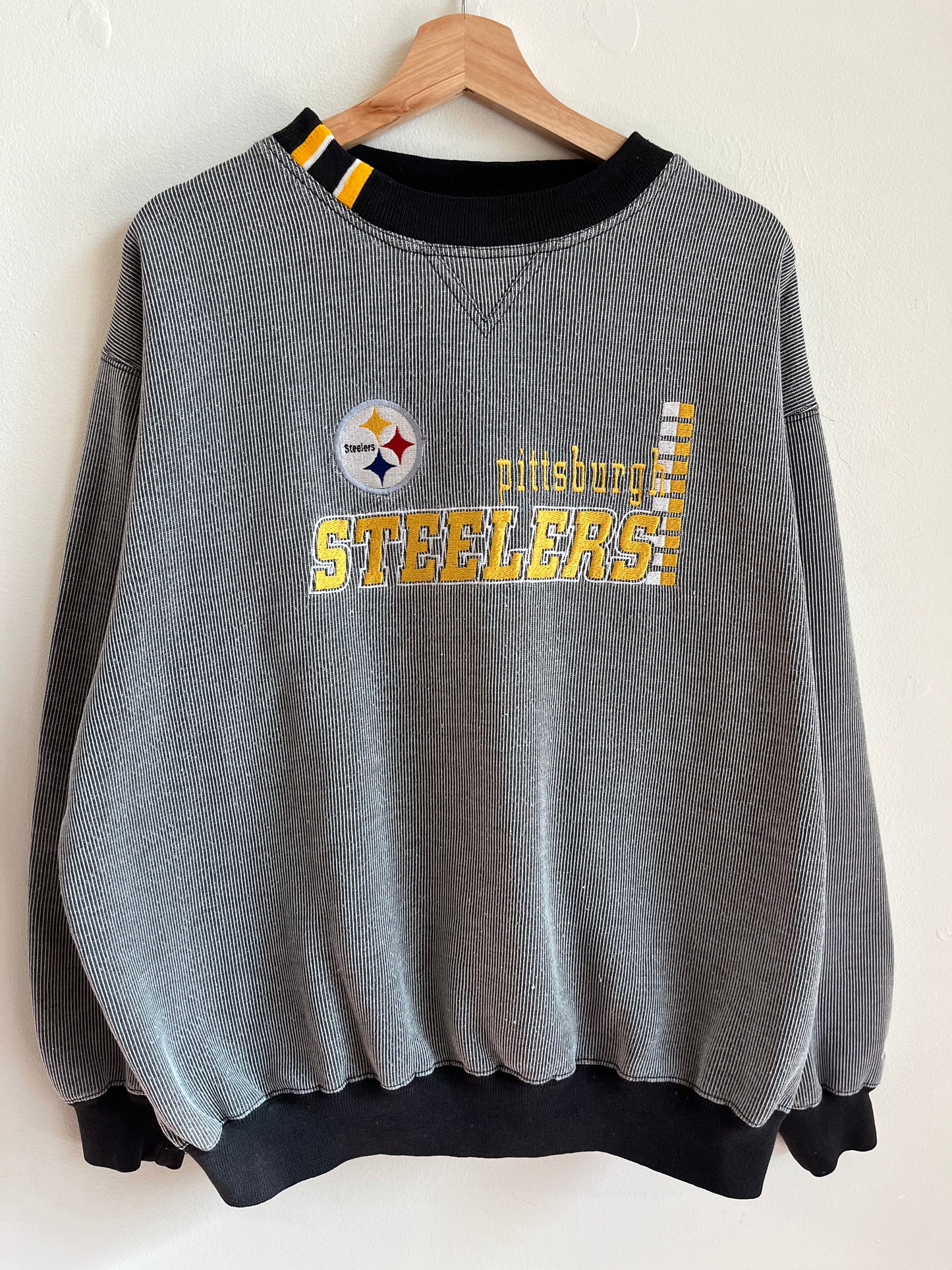 1990s Pittsburgh Steelers Striped Logo Athletic Crewneck (XL)