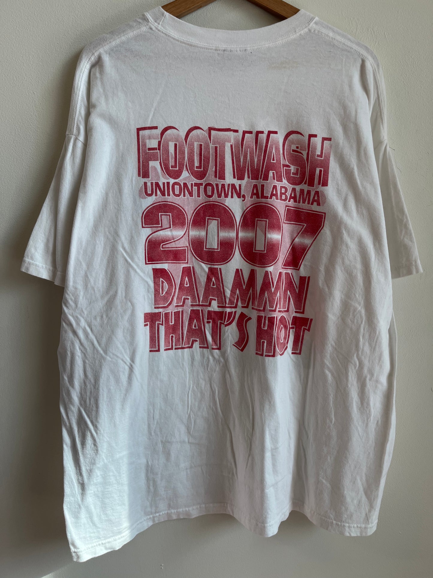 2007 T.I Big Things Poppin Footwash Cartoon Music Tee (XL)