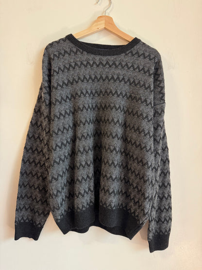 90s Van Heusen Black Sweater (XL)