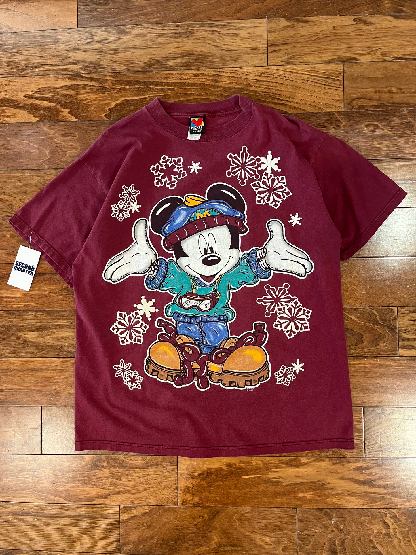90s Mickey Snowflake Graphic Vintage Tee (XL)