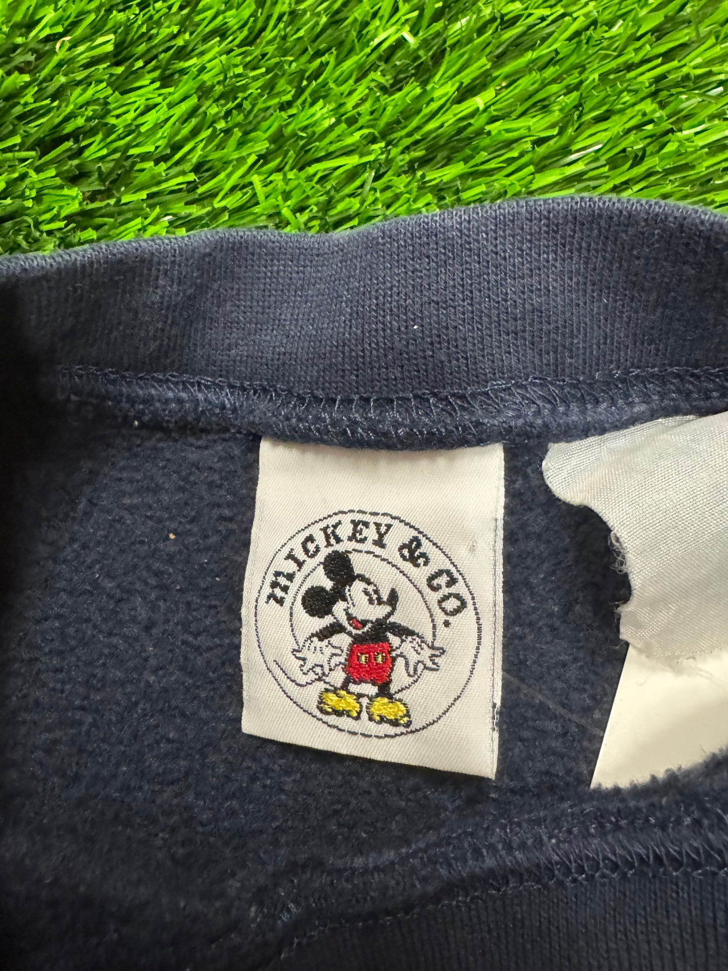 90s Mickey Embroidered Spell Out Striped Vintage Crewneck (M)