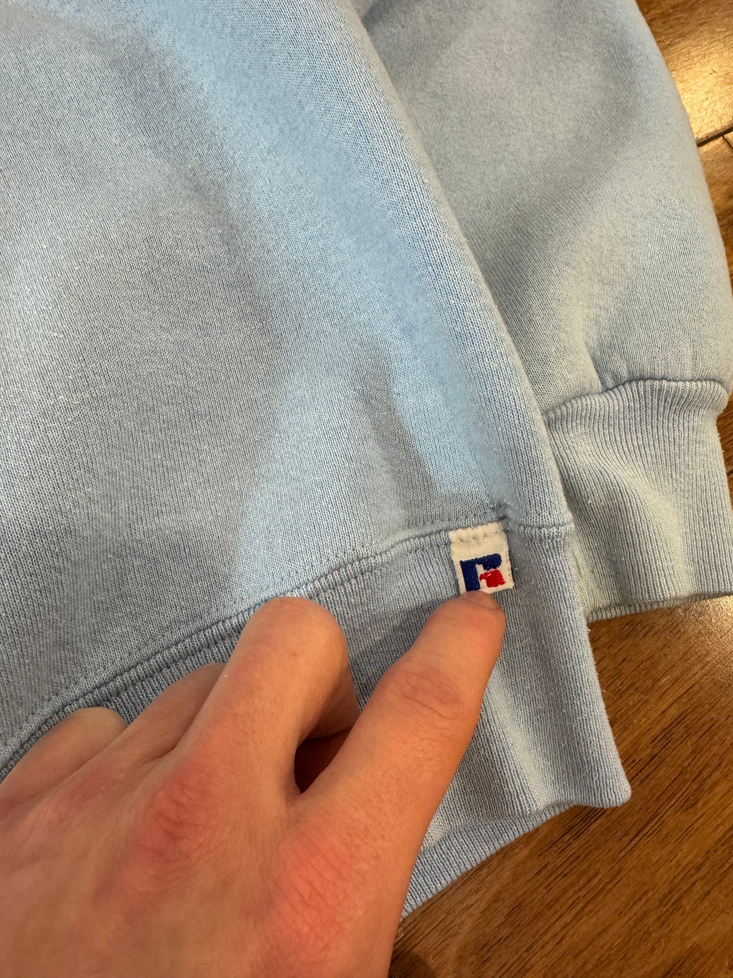 90s UNC Faded Russell Crewneck (M)