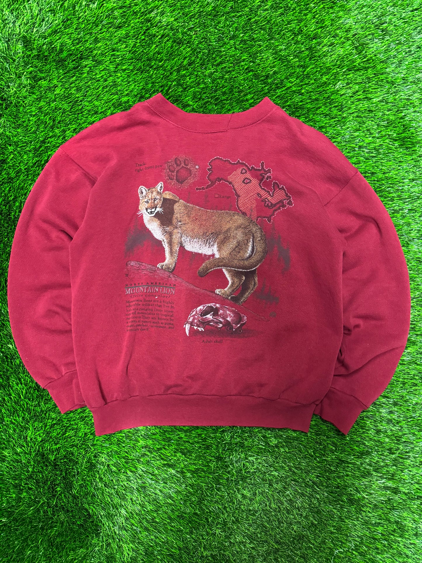 90s Mountain Lion Burgundy Vintage Nature Crewneck (L)