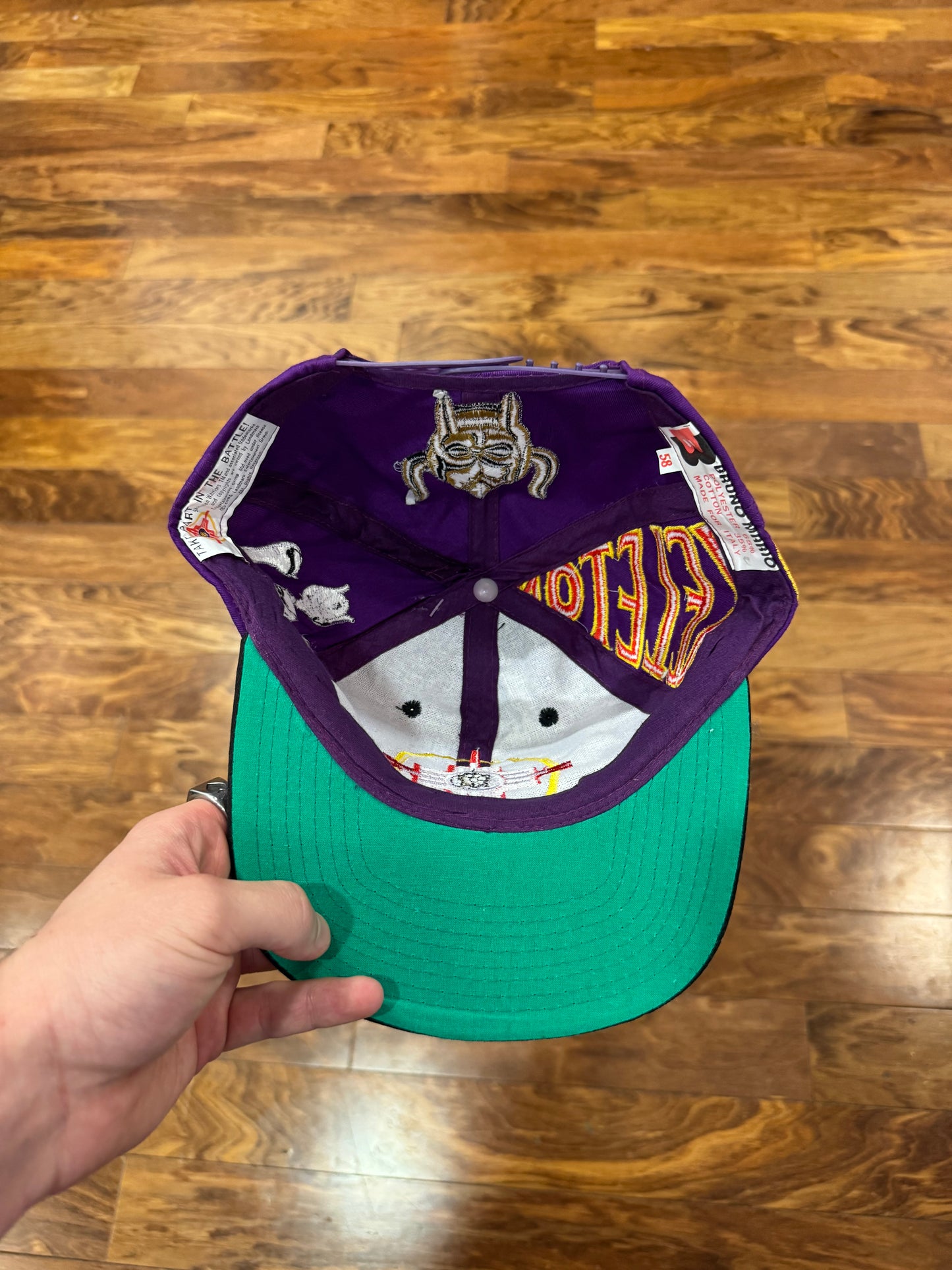 1996 Skeleton Warriors Embroidered Snapback Hat (OS)