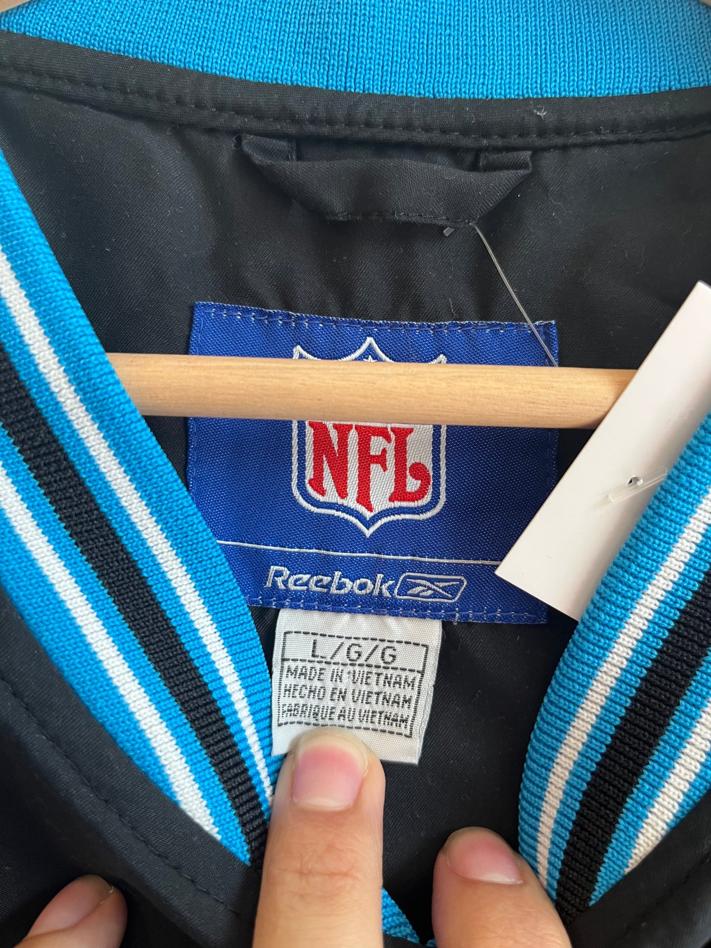 00s Carolina Panthers Reebok NFL Embroidered Windbreaker (L)