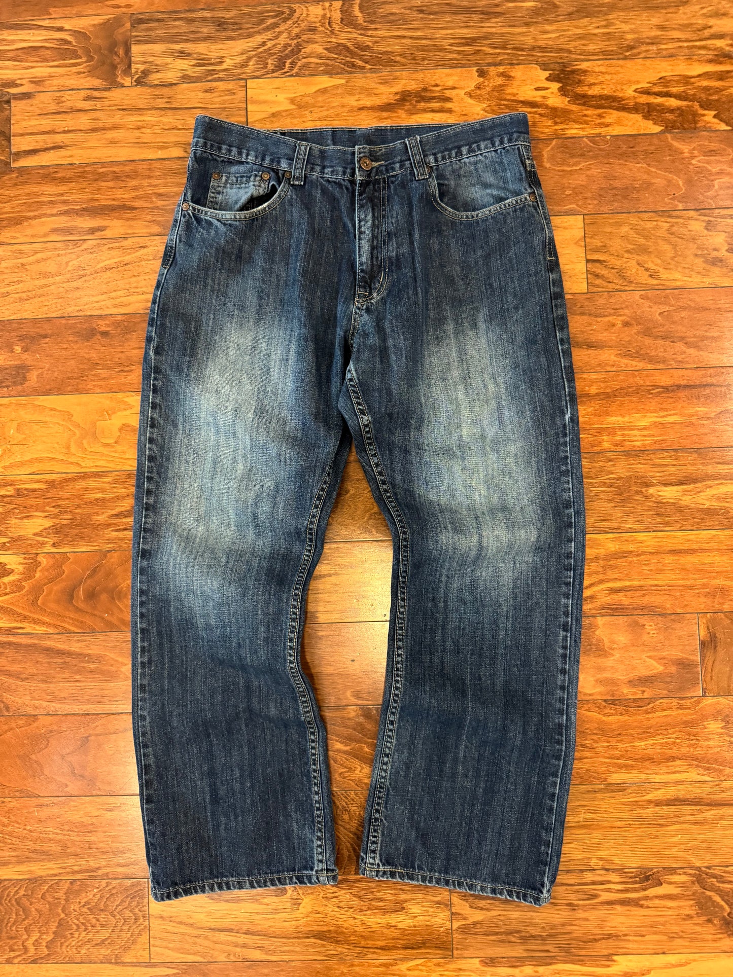 00s Flypaper Faded Dark Wash Bootcut Jeans (33 x 30)