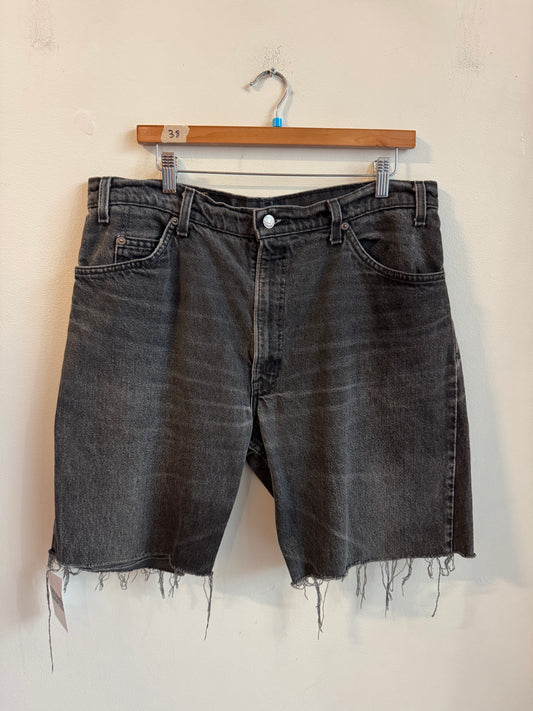 90s Levi's 550 Orange tab Stained Black Shorts (36)