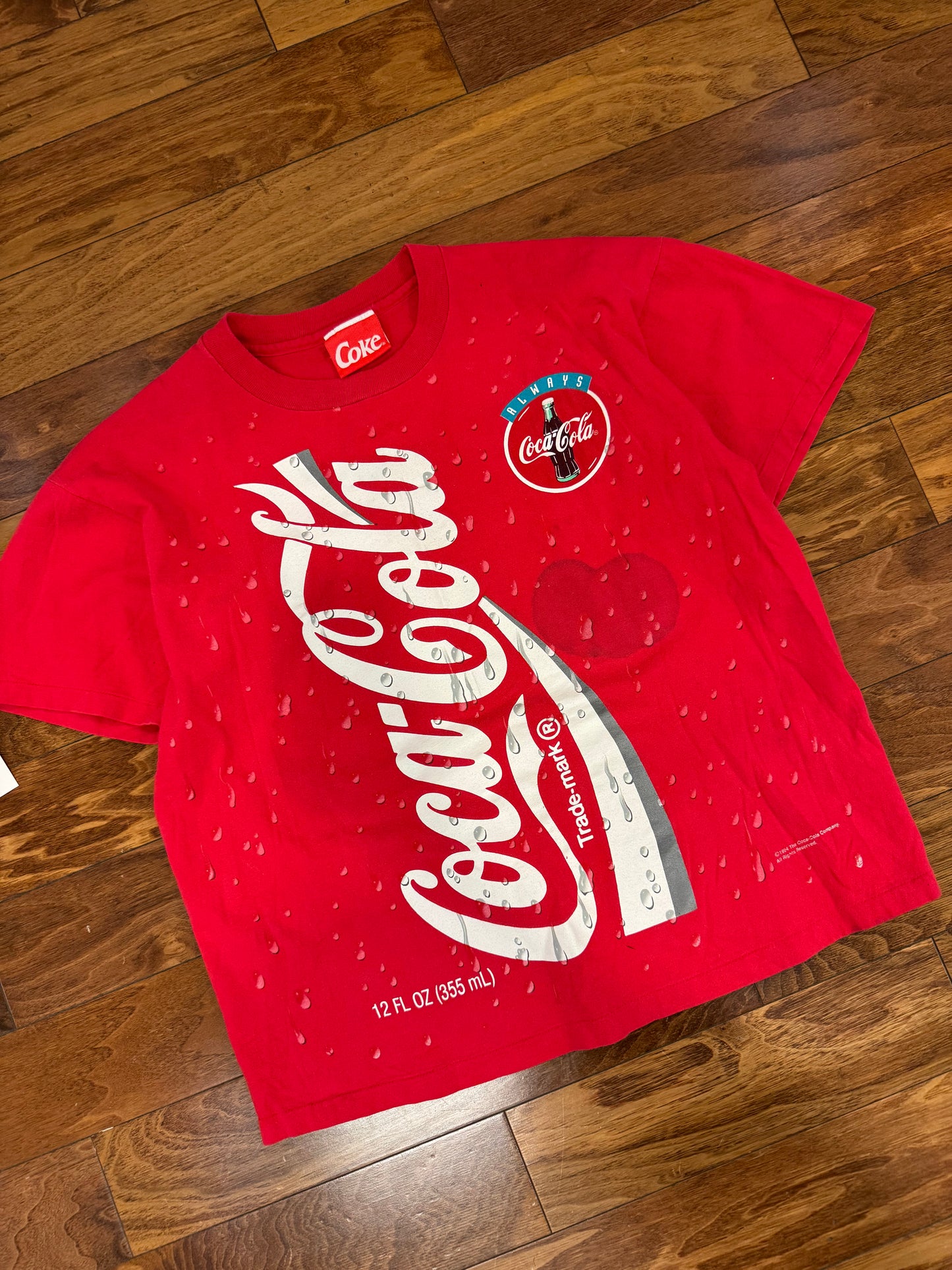 90s Coca Cola Spell Out Graphic Tee (L))