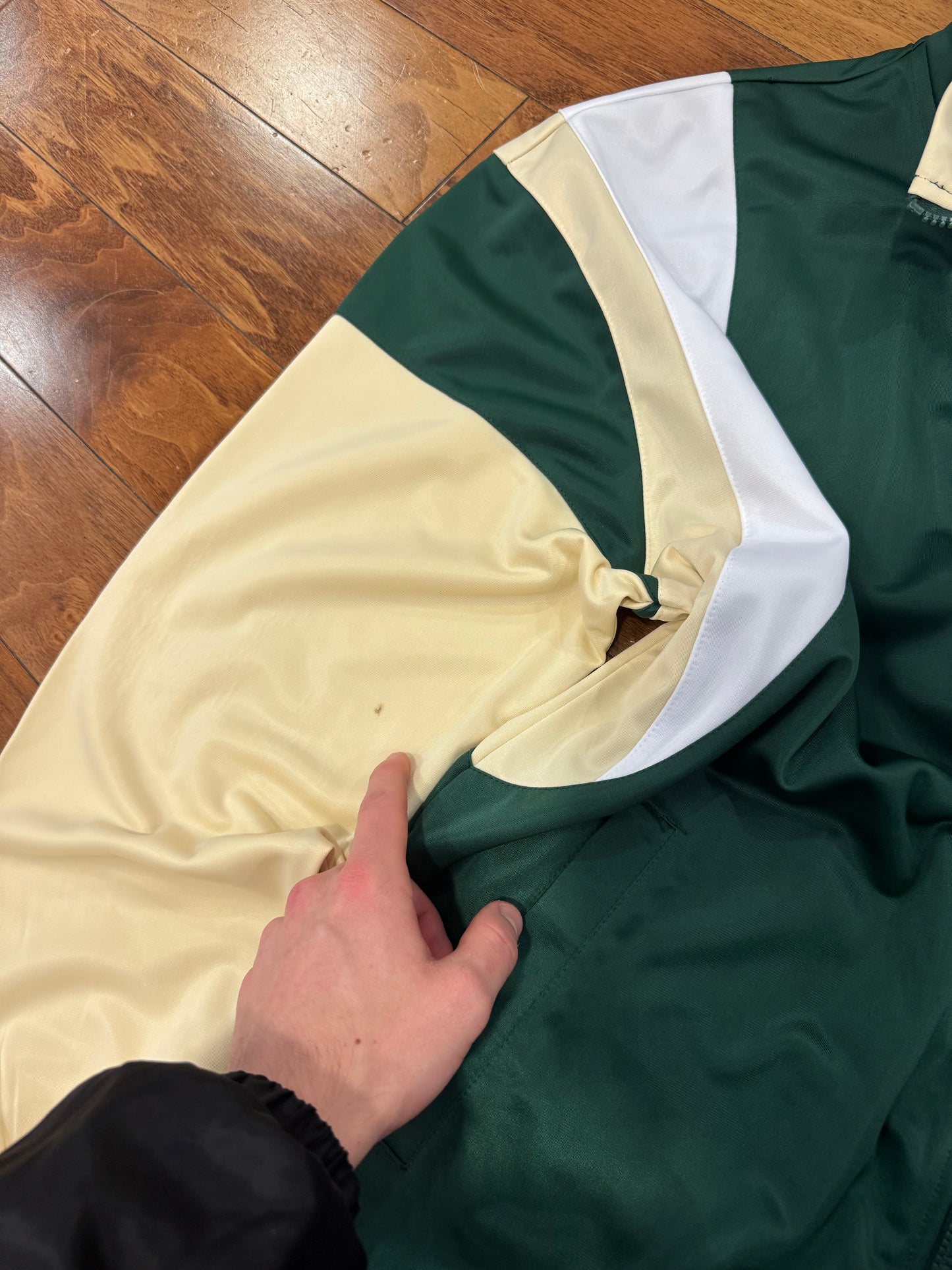 00s Milwaukee Bucks Starter Warm Up Jacket (L)