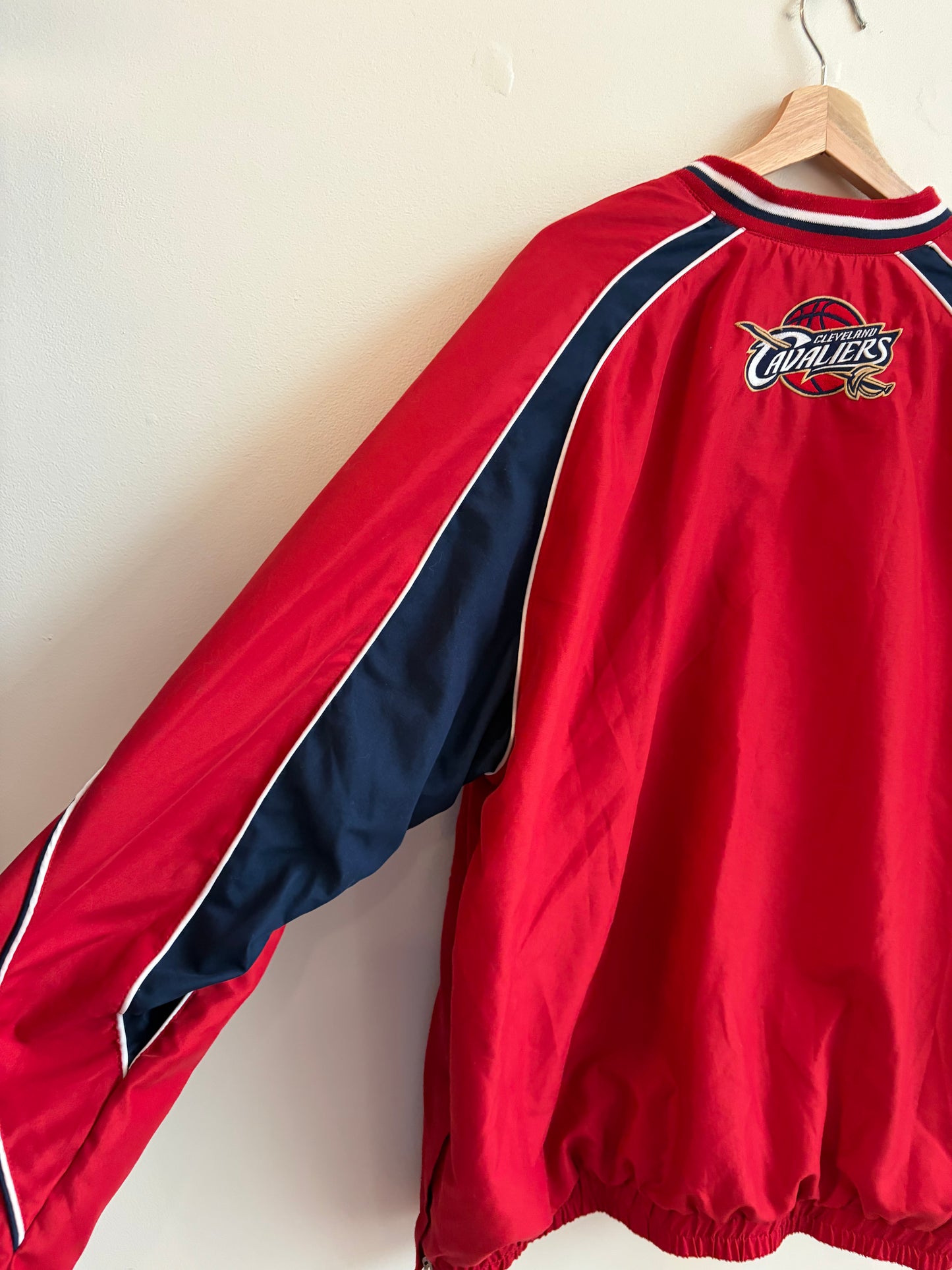 00s Cleveland Cavaliers Vintage NBA Windbreaker (XL)