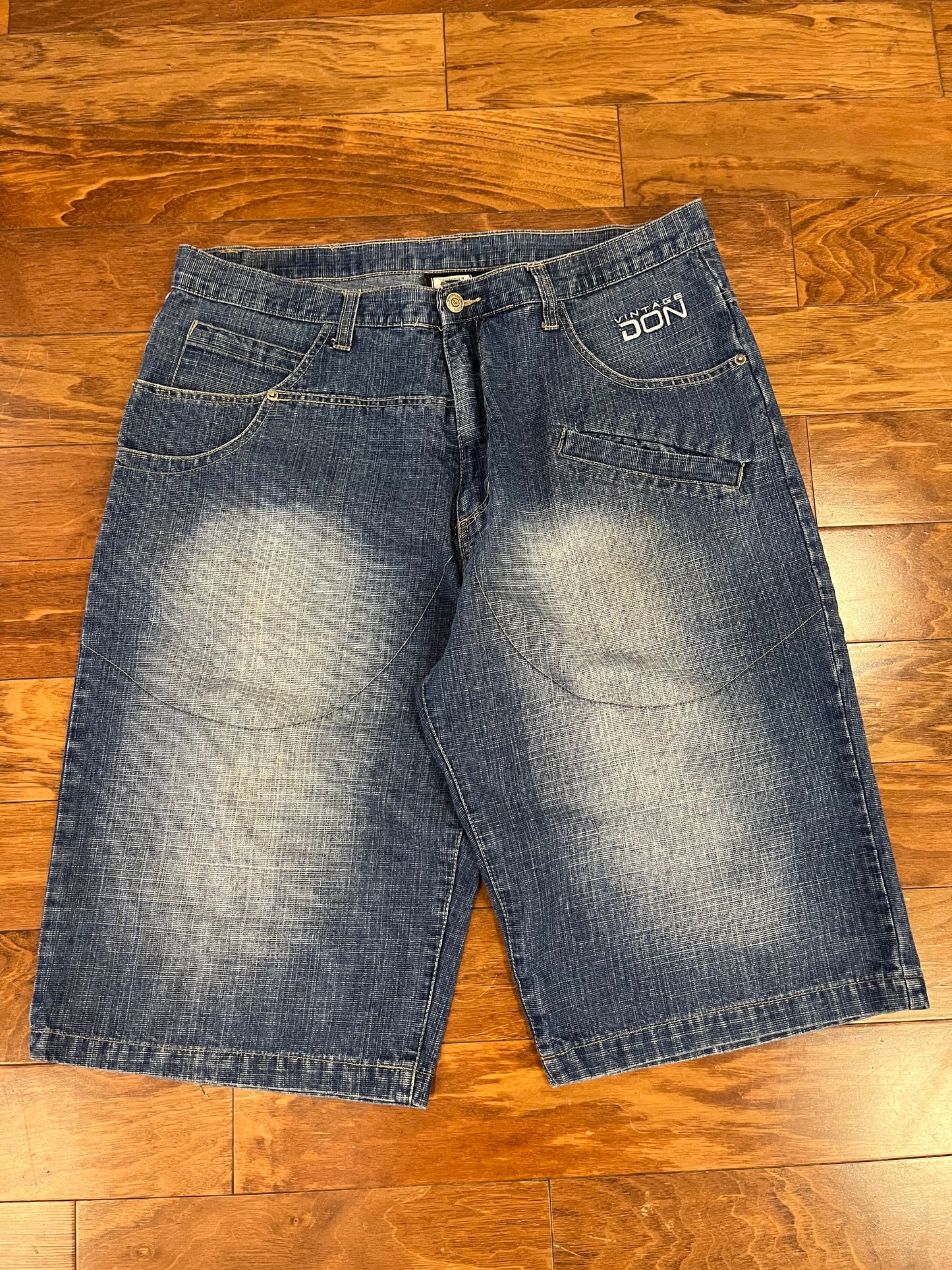 00s Vintage Don Embroidered Baggy Jean Shorts (38)