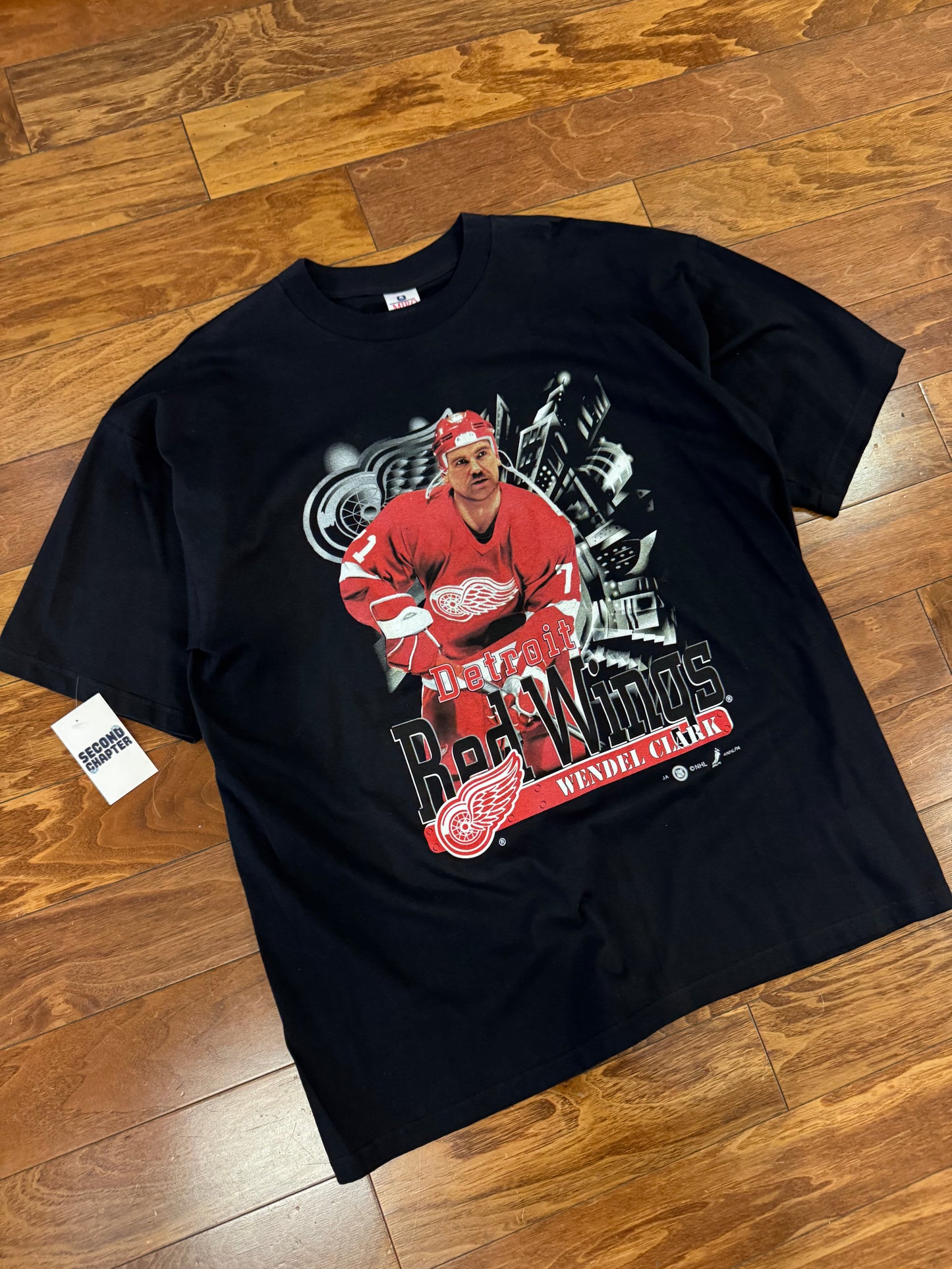 90s Detroit Red Wings Wendel Clark Graphic Tee (XXL)