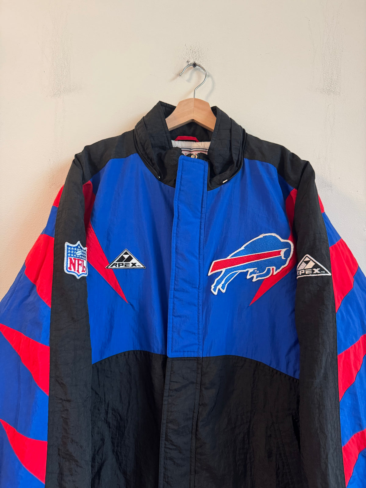 90s Buffalo Bills Apex Shark Tooth Puffer Jacket (XL)