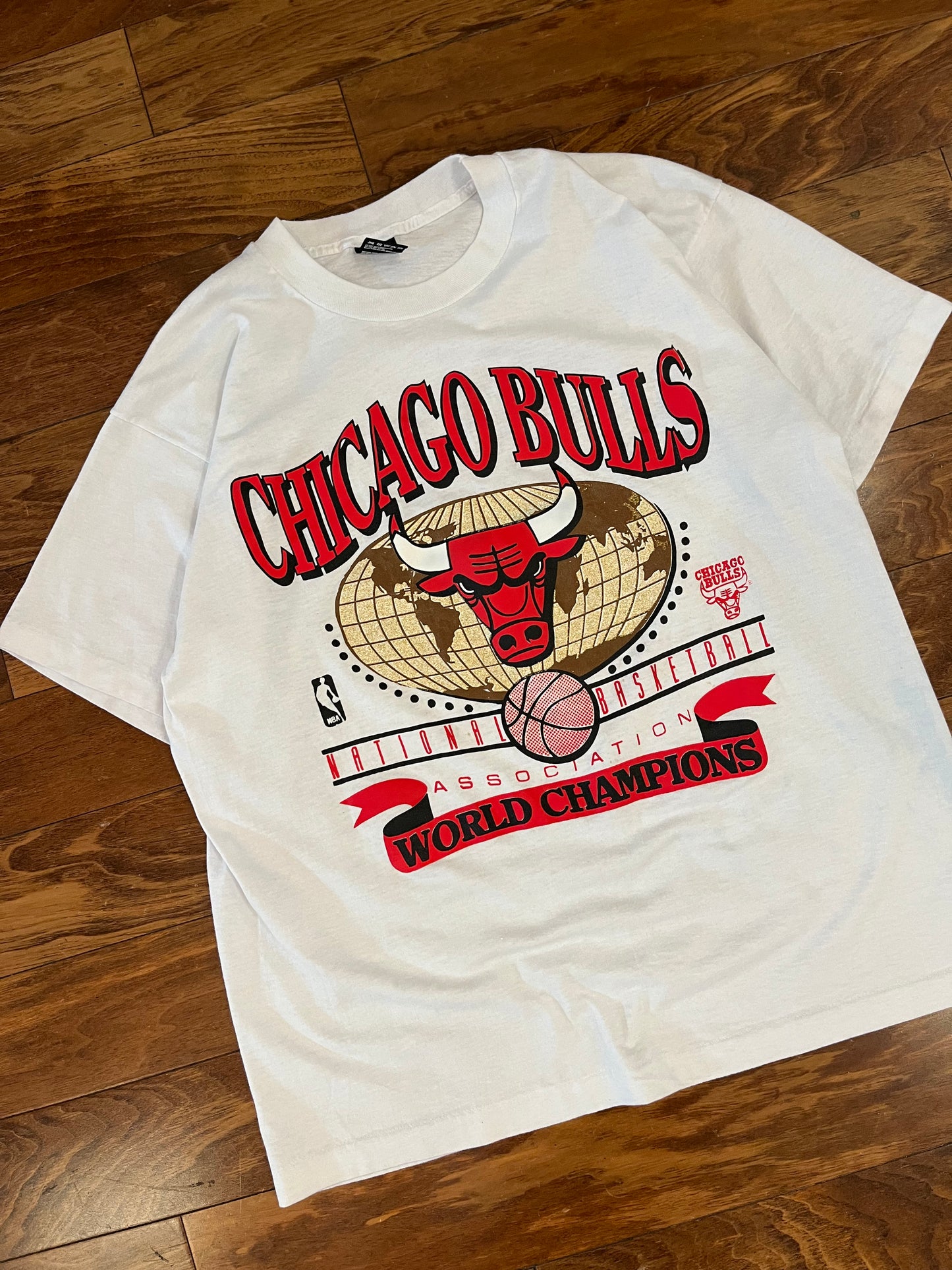 90s Chicago Bulls World Champions White Tee (XL)