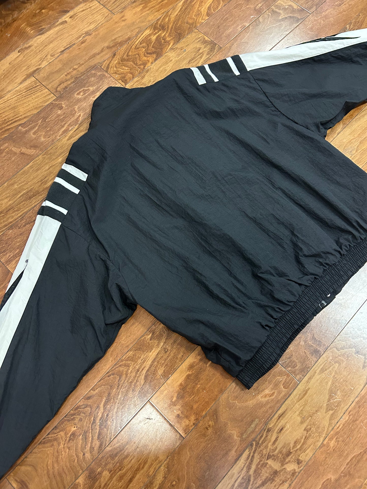00s Reebok Vintage Black & White Windbreaker (XL)