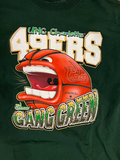 00 UNC Charlotte Gang Green Graphic Rare Tee (L)