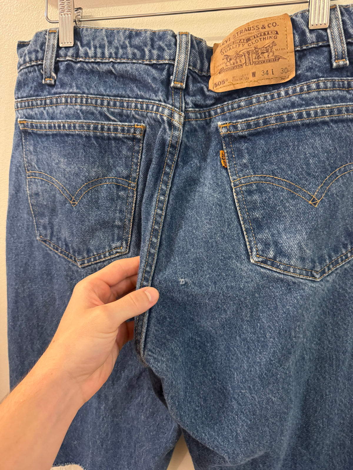 1995 Levi’s 505 Dark Wash Orange Tab Shorts (34)