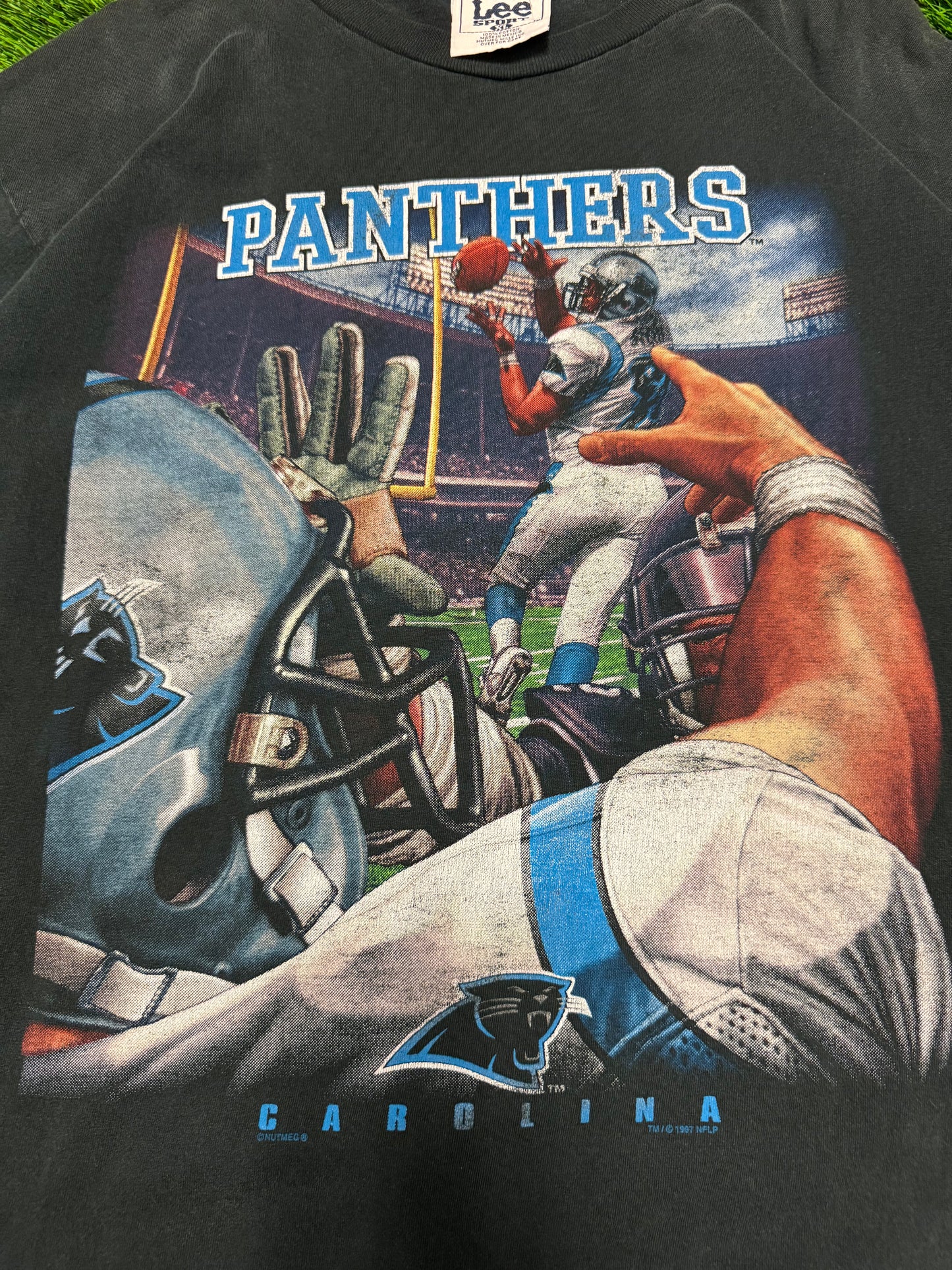 1997 Carolina Panthers Wide Receiver Graphic Tee (XL)