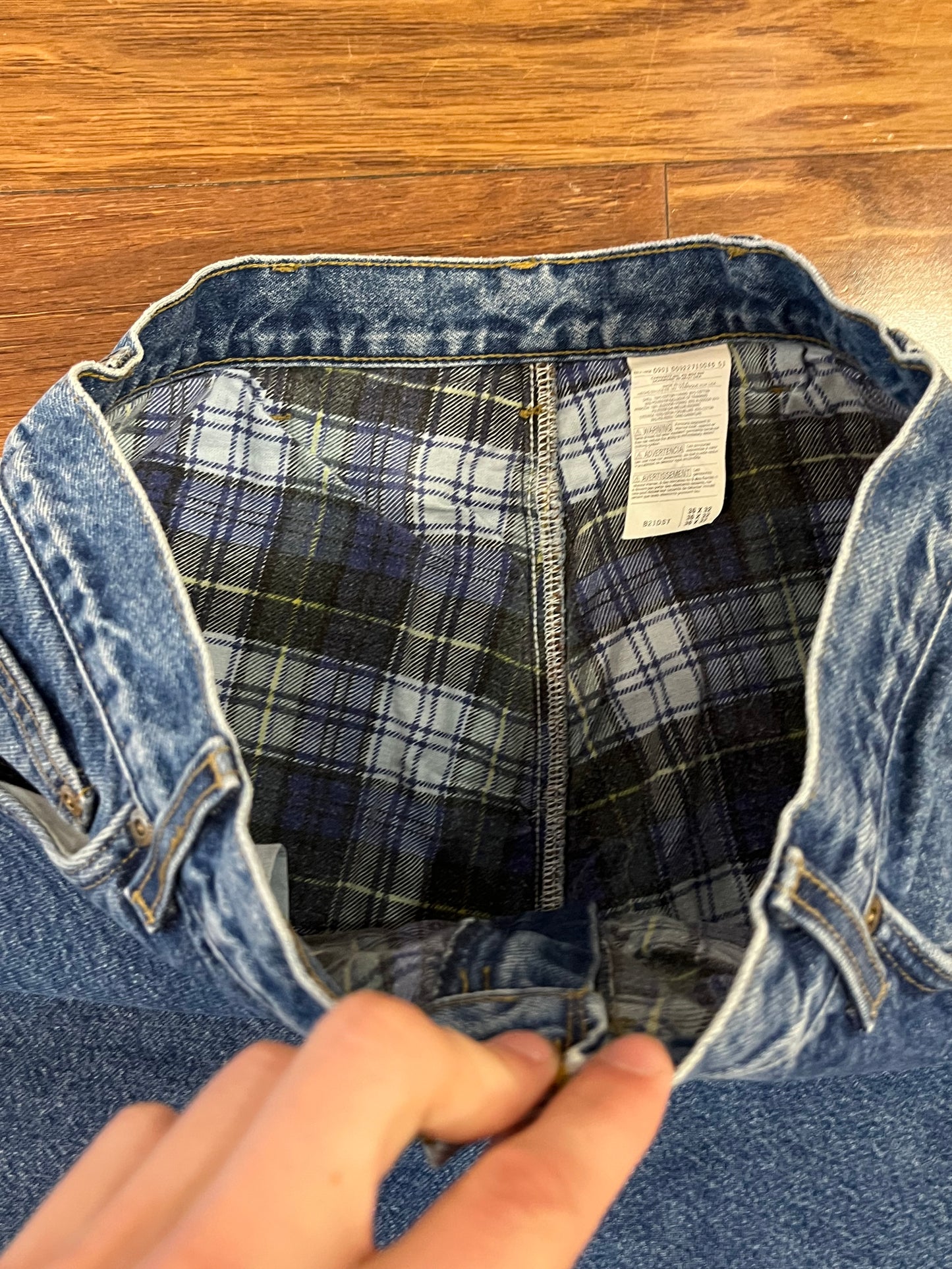 2001 Carhartt Flannel Lined Dark Wash Jeans (36 x 32)