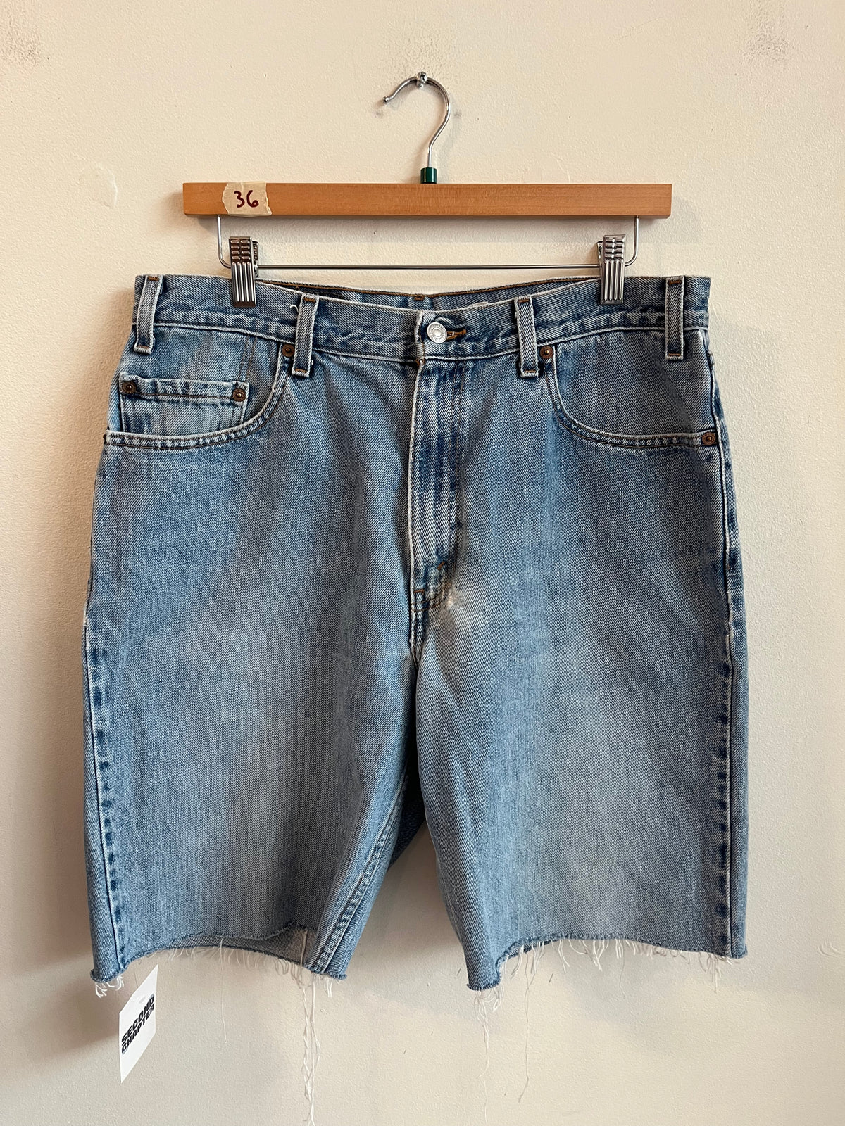 2001 Levi’s 550 Light Wash Shorts (36)