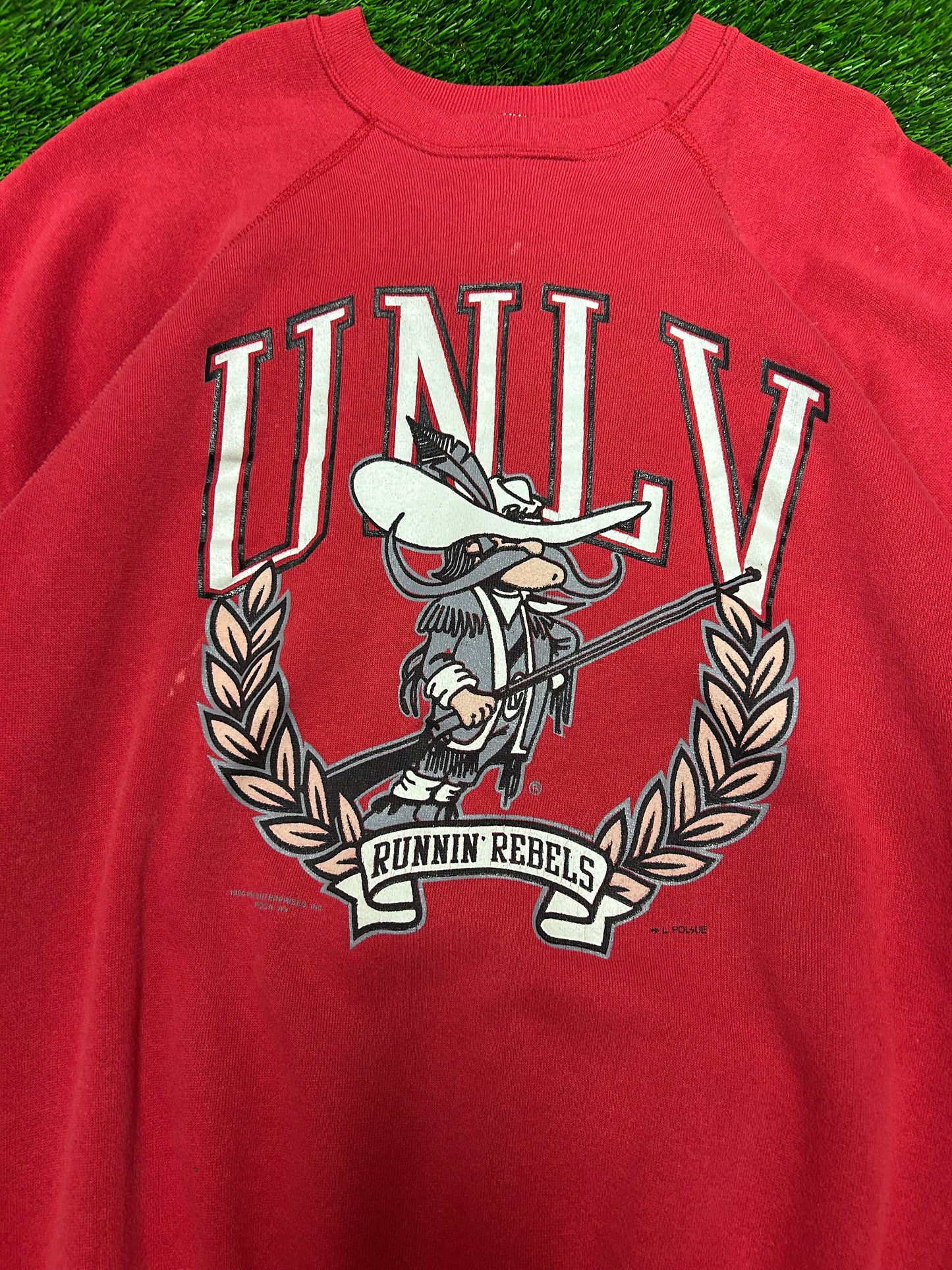 1990 University Of Nevada Las Vegas (UNLV) Mascot Vintage Graphic Crewneck (XL)