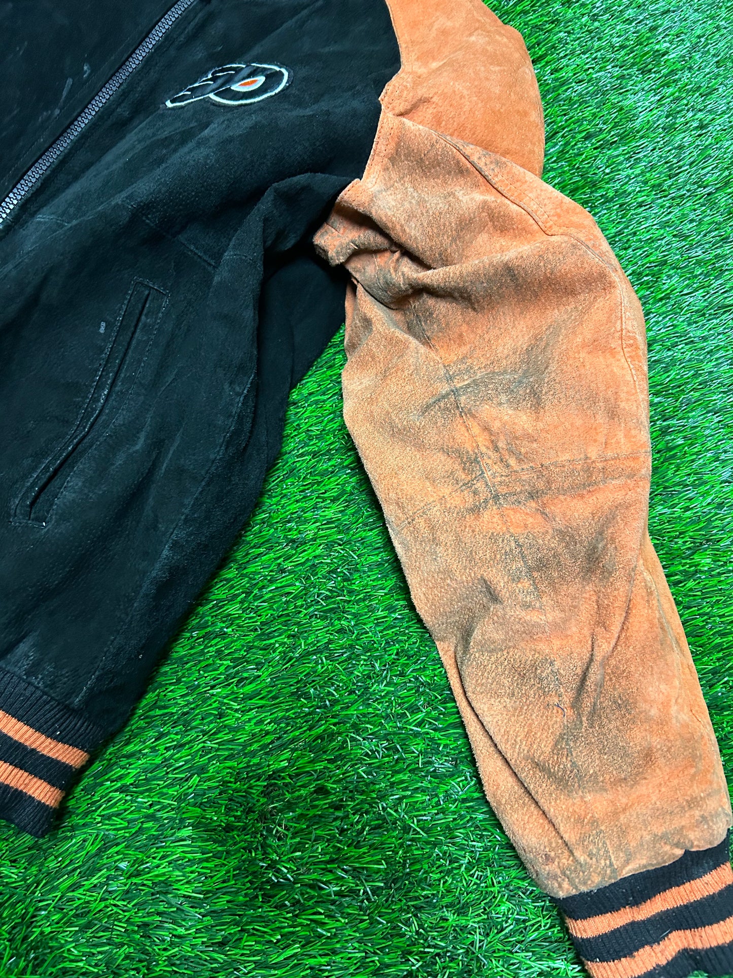 00s Philadelphia Flyers Vintage Suede Stained NHL Jacket (L)