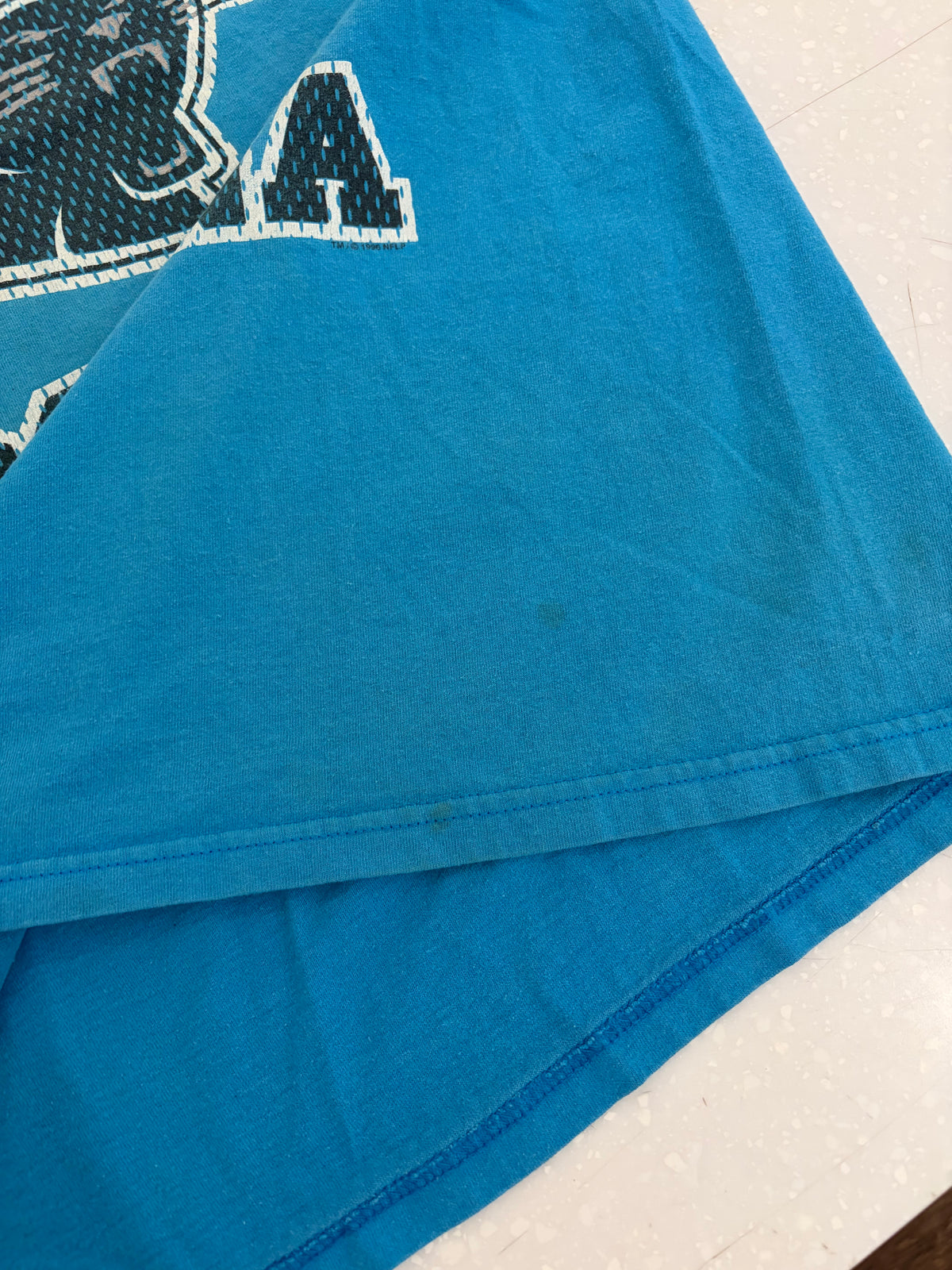 1996 Carolina Panthers Blue Patterned Tee (XL)