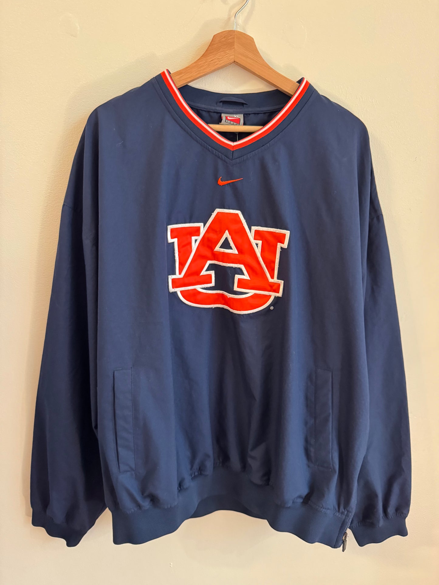 00s Auburn Nike Center Swoosh Windbreaker (XL)