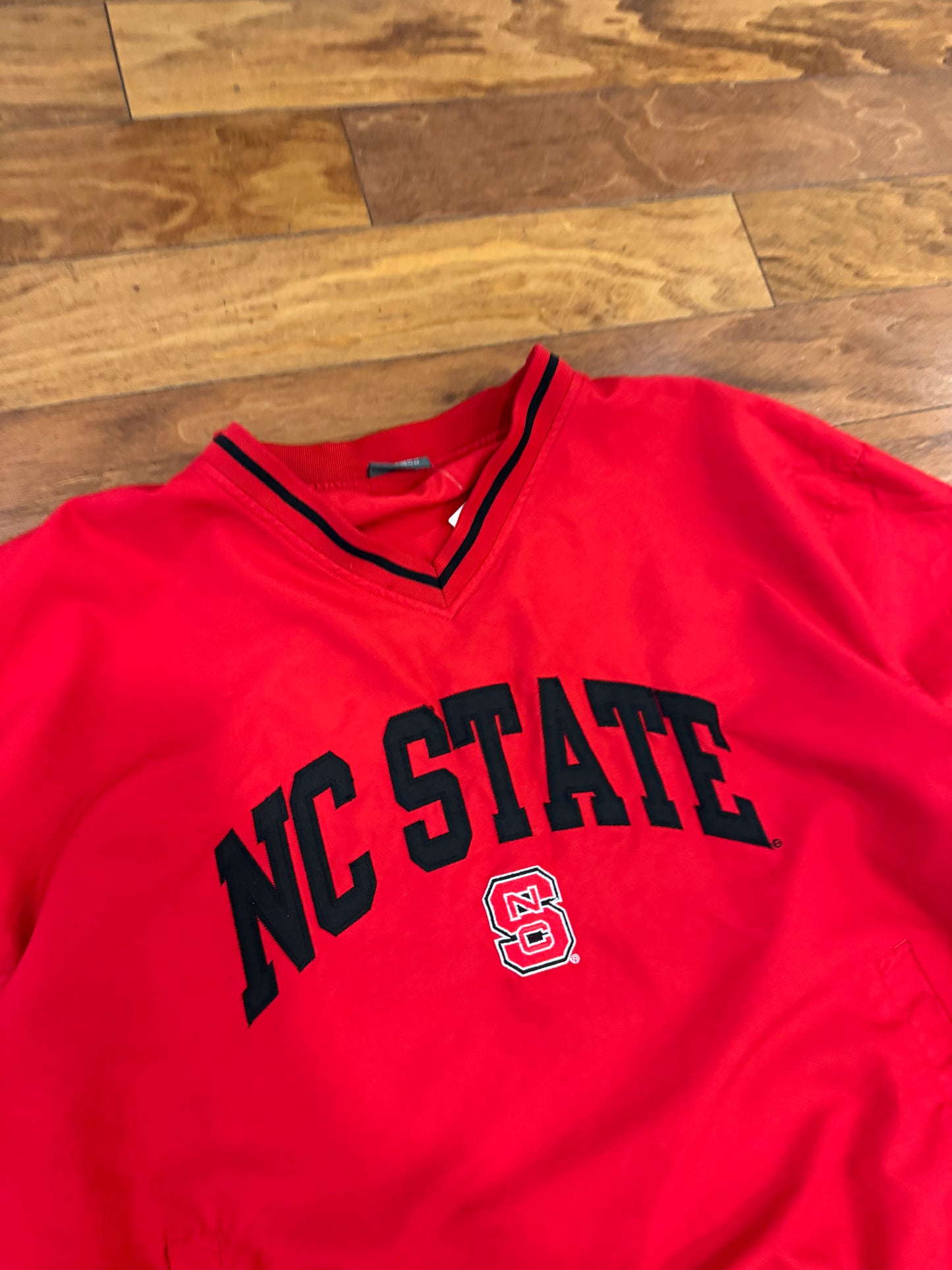 00s NC State Embroidered Spell Out Windbreaker (XL)