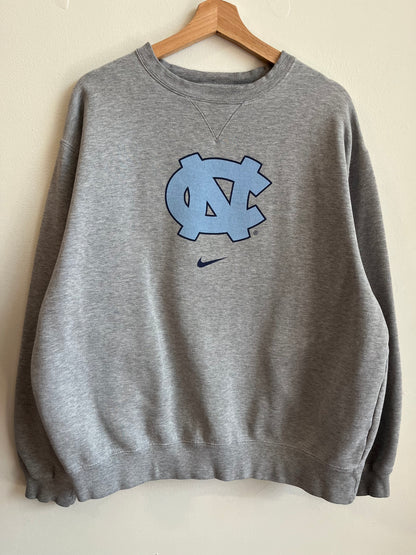 00s UNC Tar Heels Center Swoosh Grey Crewneck (XL)