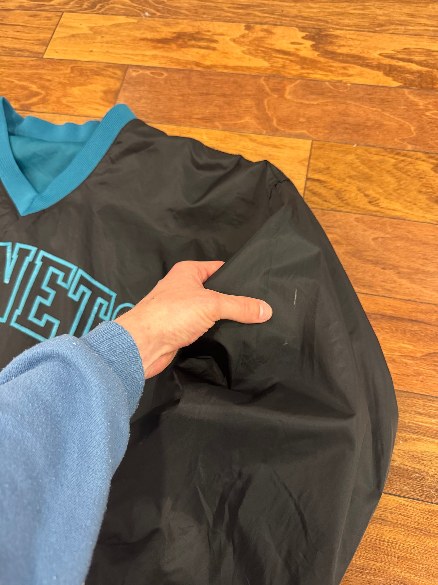 90s Charlotte Hornets Reversible Windbreaker (XL)