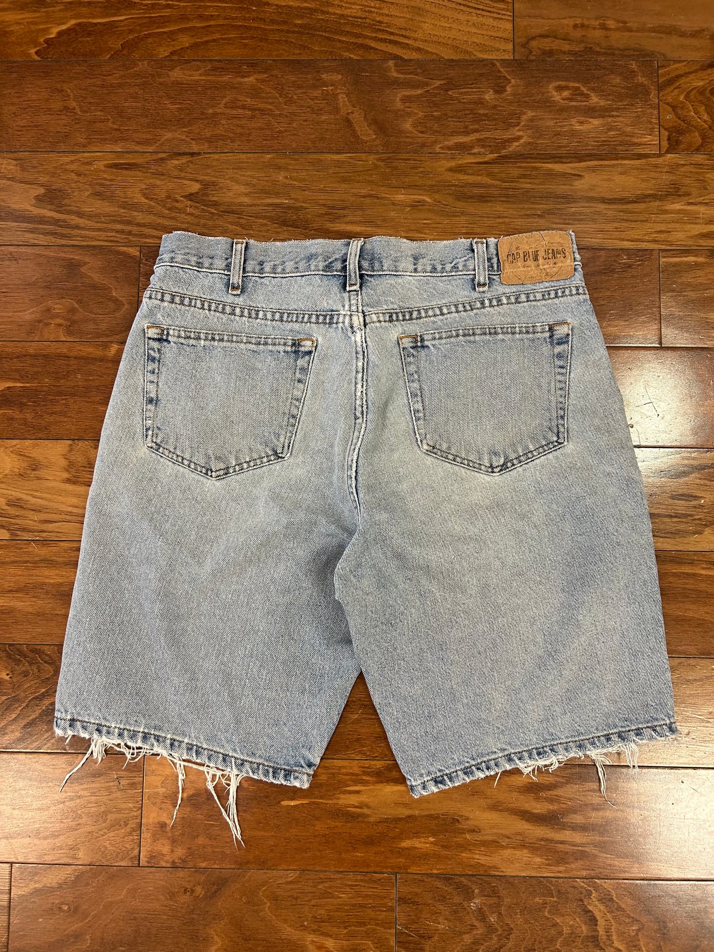 90s Gap Easy Fit Jean Shorts (34)