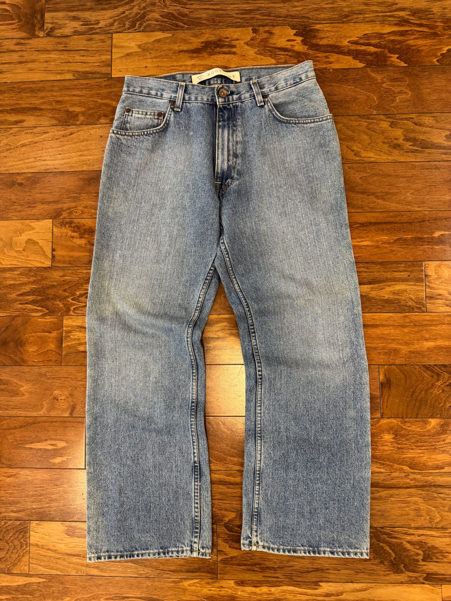 00s Arizona Bootcut Light Wash Blue Jeans (31 x 30)