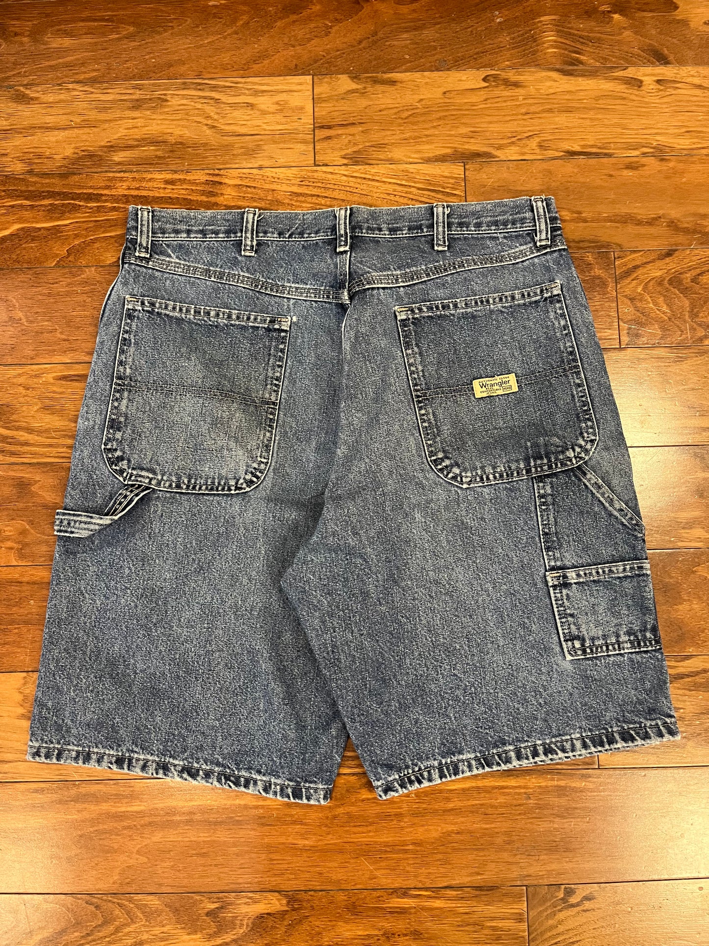 00s Wrangler Original Carpenter Shorts (34)