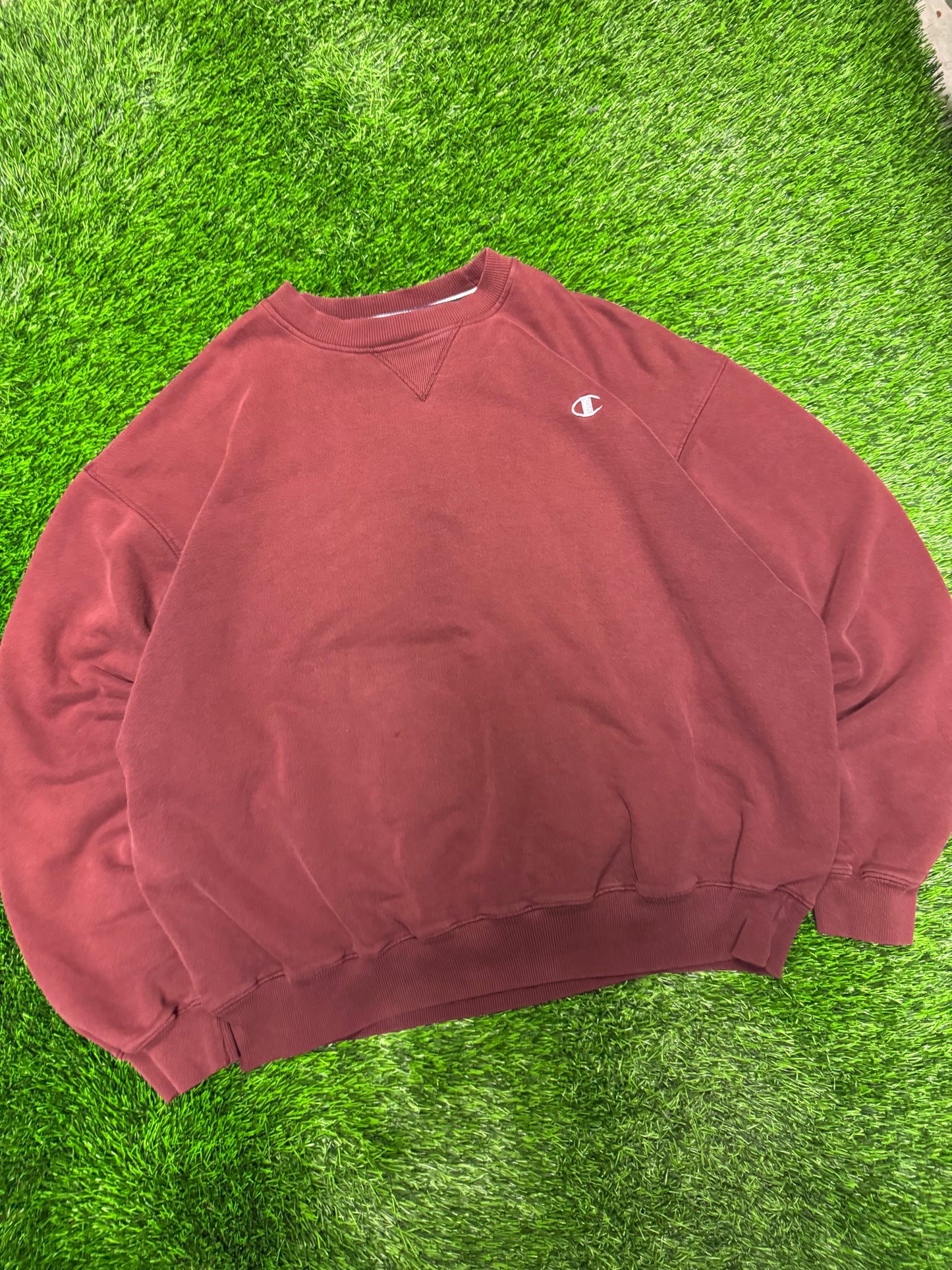 00s Champion Vintage Essential Burgundy Crewneck (XXL)