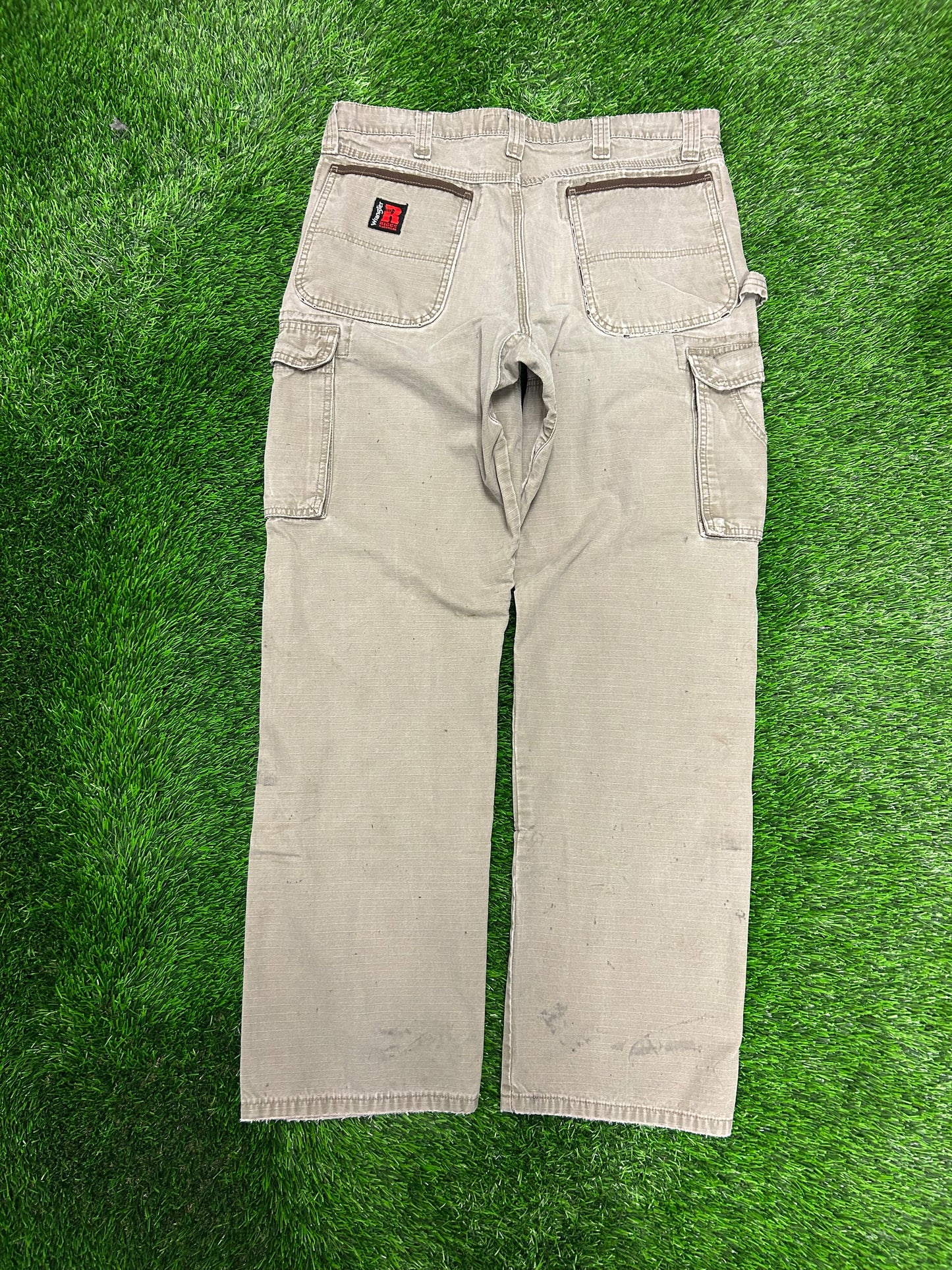 00s Wrangler Riggs Tan Workwear Pants (34 x 32)