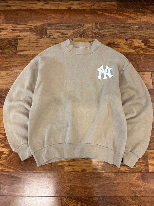 90s New York Yankees Jerzees Tan Essential Crewneck (M)