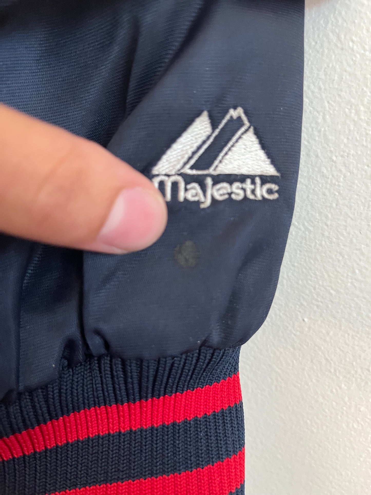 90s Atlanta Braves Navy & Red Majestic Satin Jacket (L)