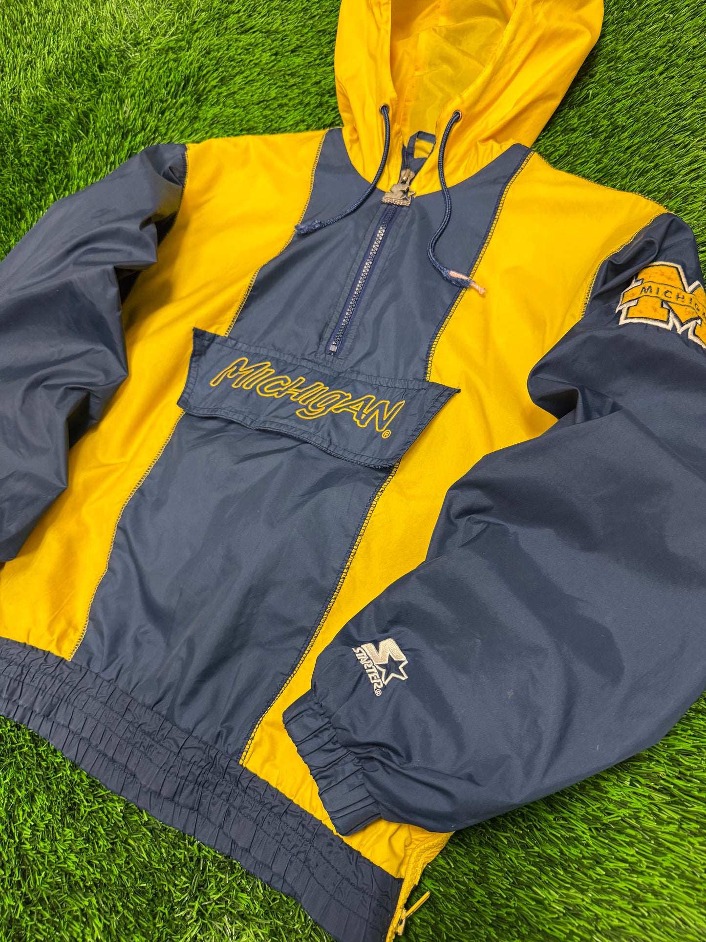 90s University of Michigan Starter Youth Windbreaker (Youth L)