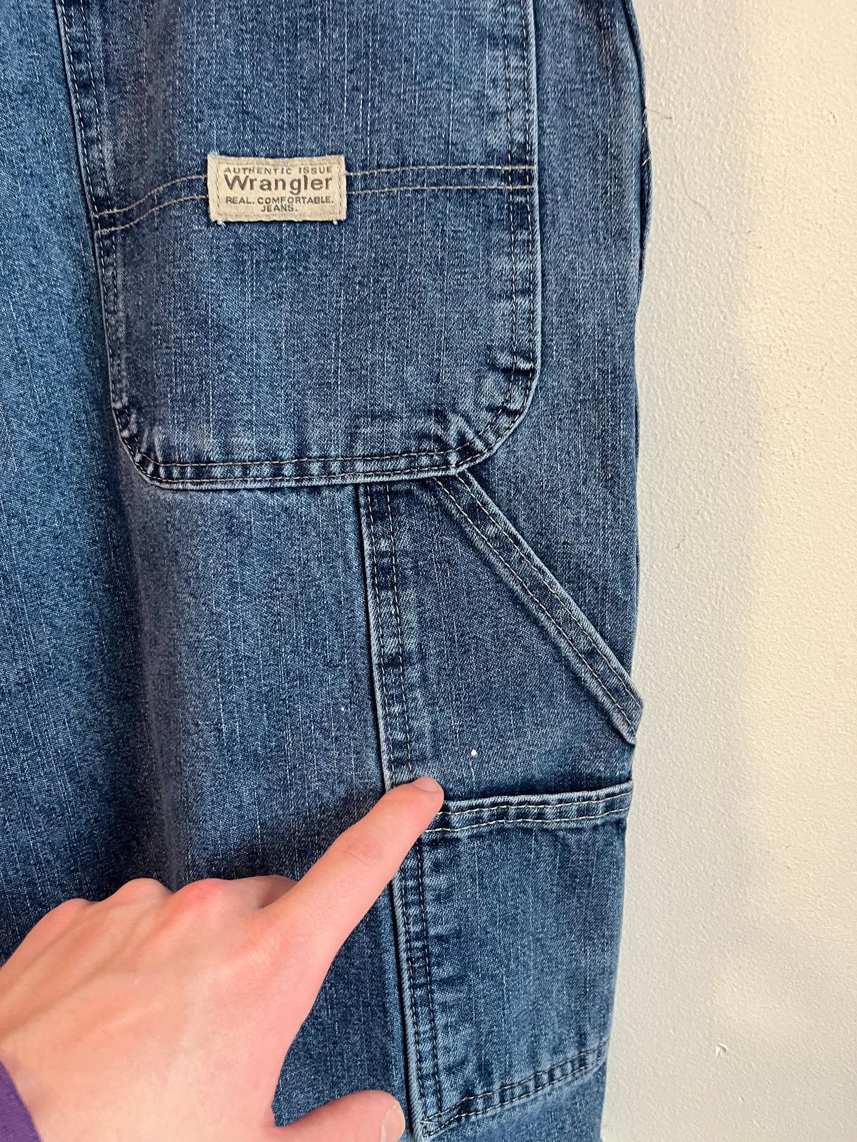 00s Wrangler Originals Dark Carpenter Shorts (36)