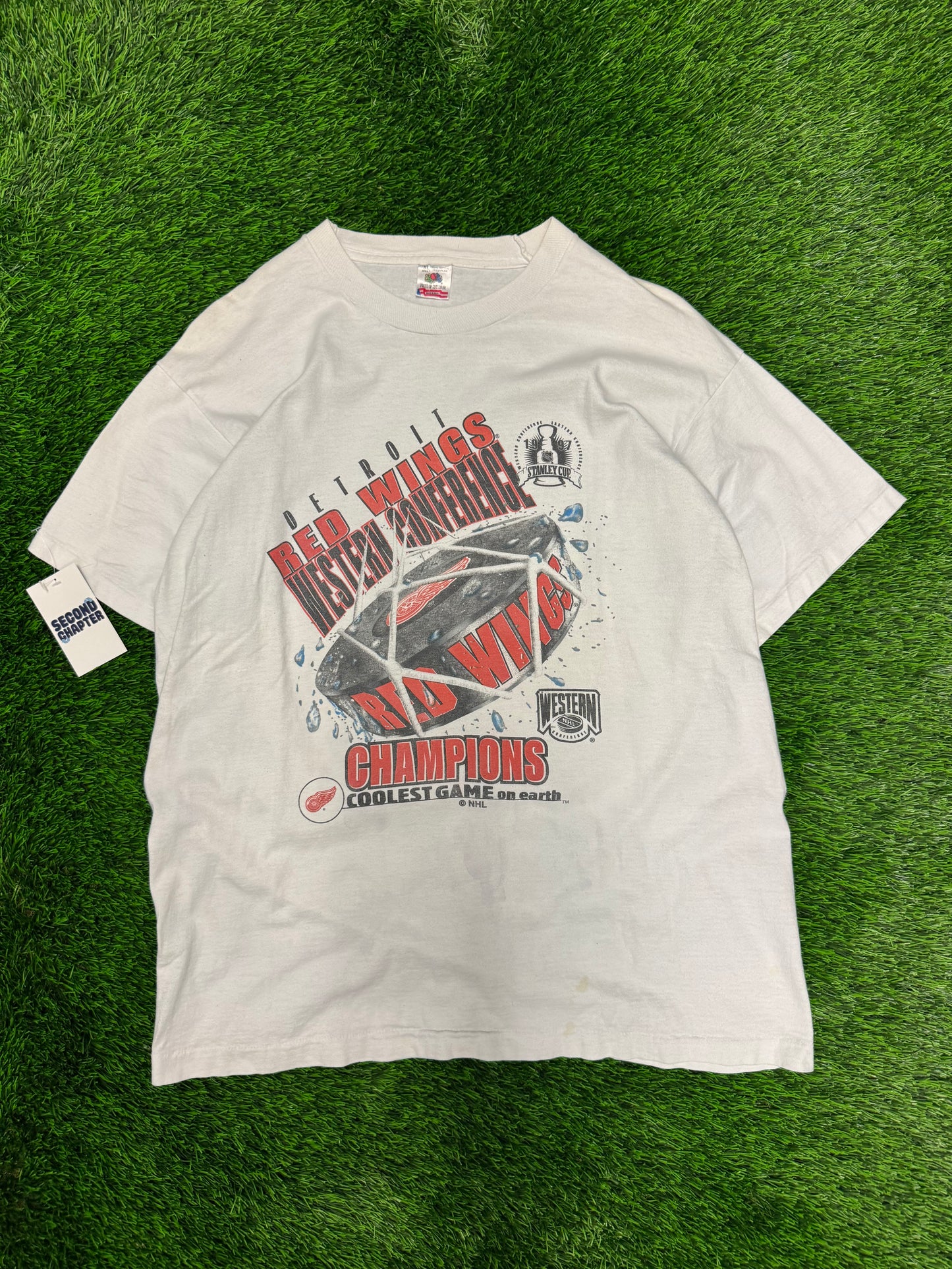 1997 Detroit Red Wings Coolest Game on Earth Vintage NHL Tee (XL)