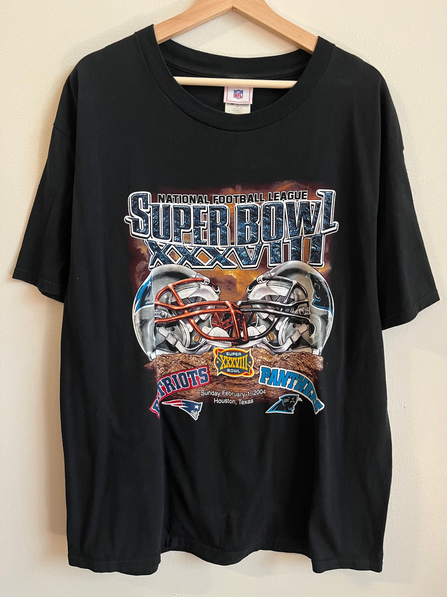 2004 Carolina Panther vs New England Patriots Super Bowl NFL Tee
