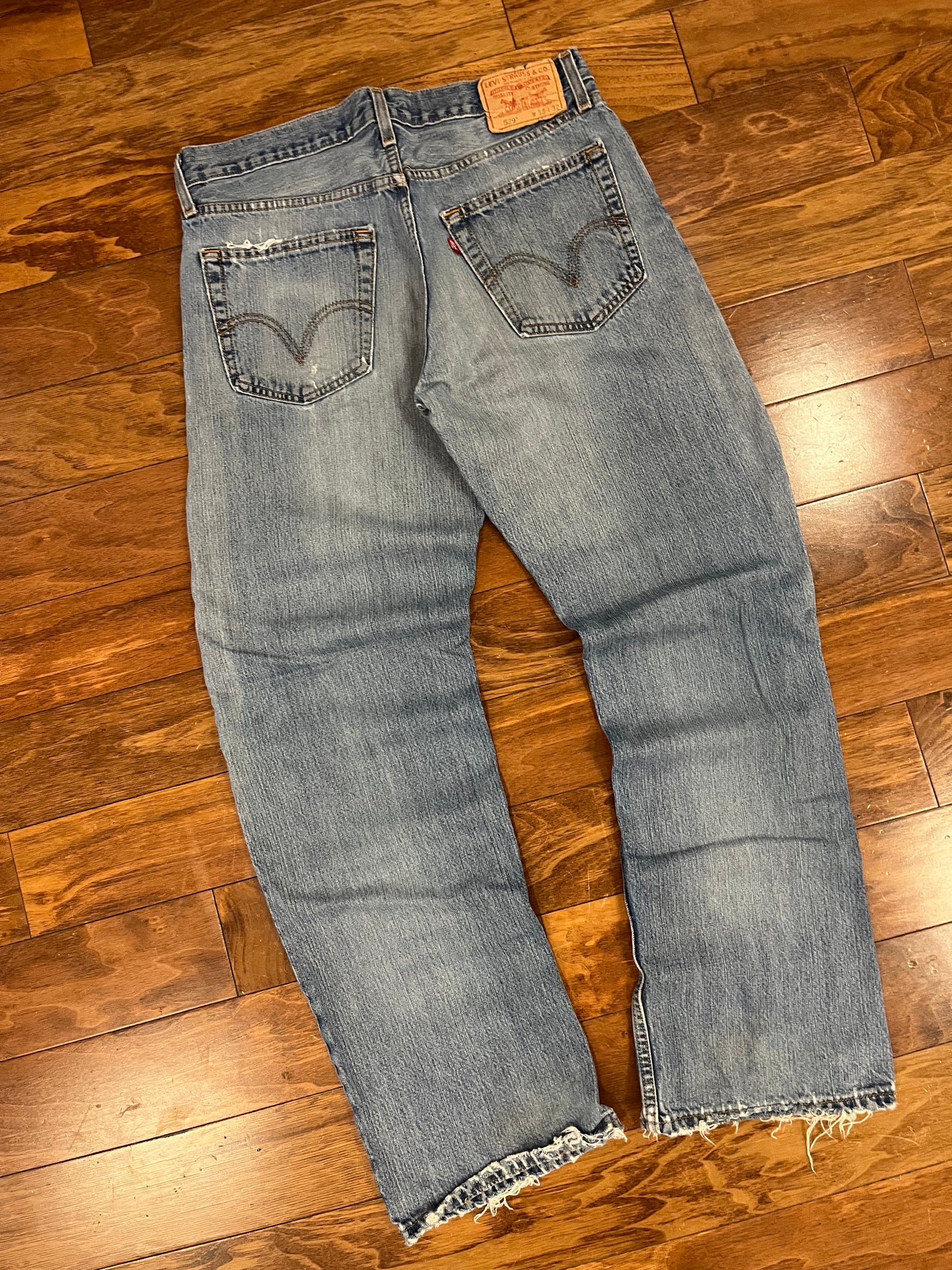 2004 Levi's 529 Low Rise Straight Jeans (33 x 32)