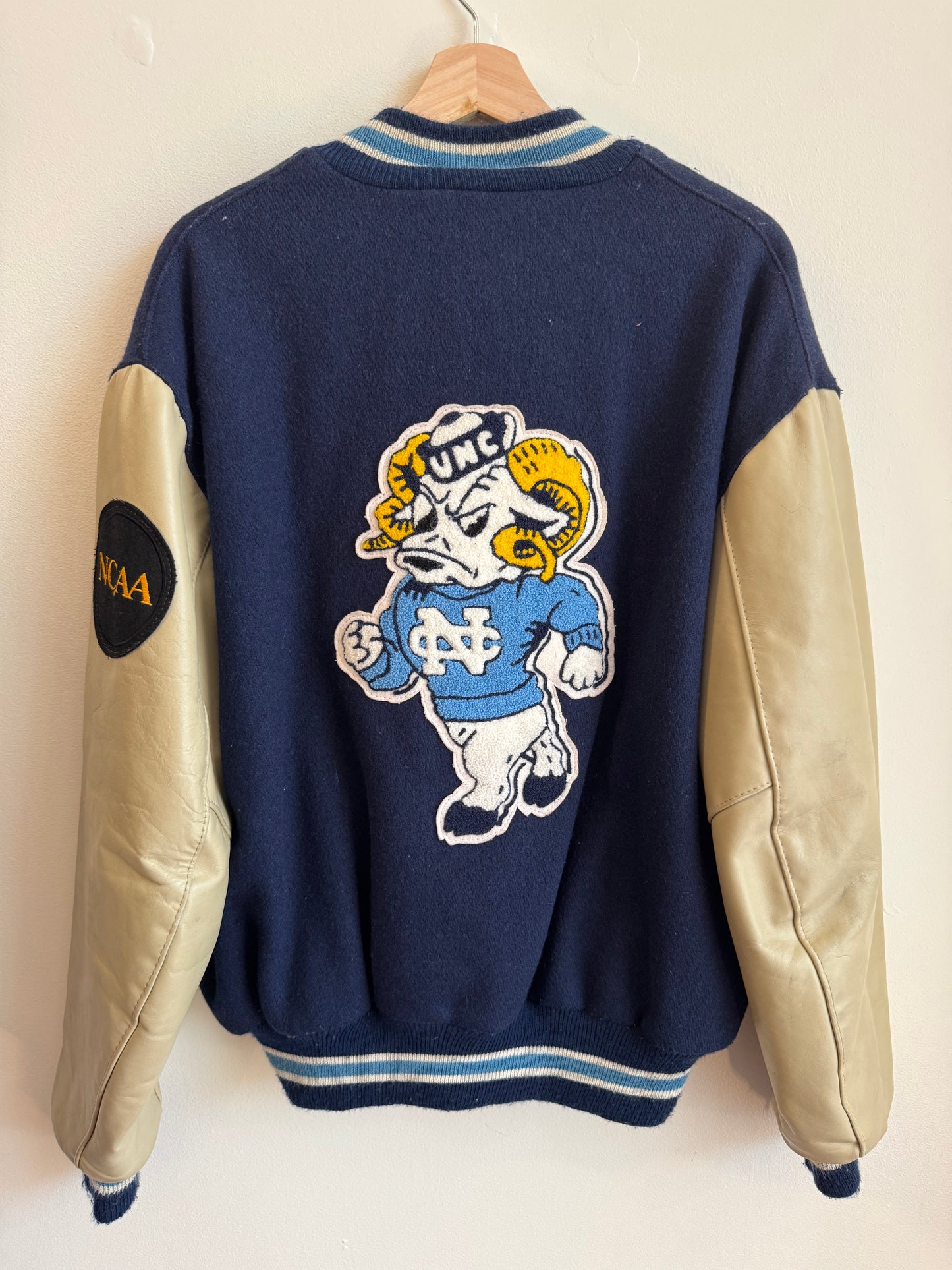 80s UNC DeLong True Vintage Embroidered Varsity Jacket (L)