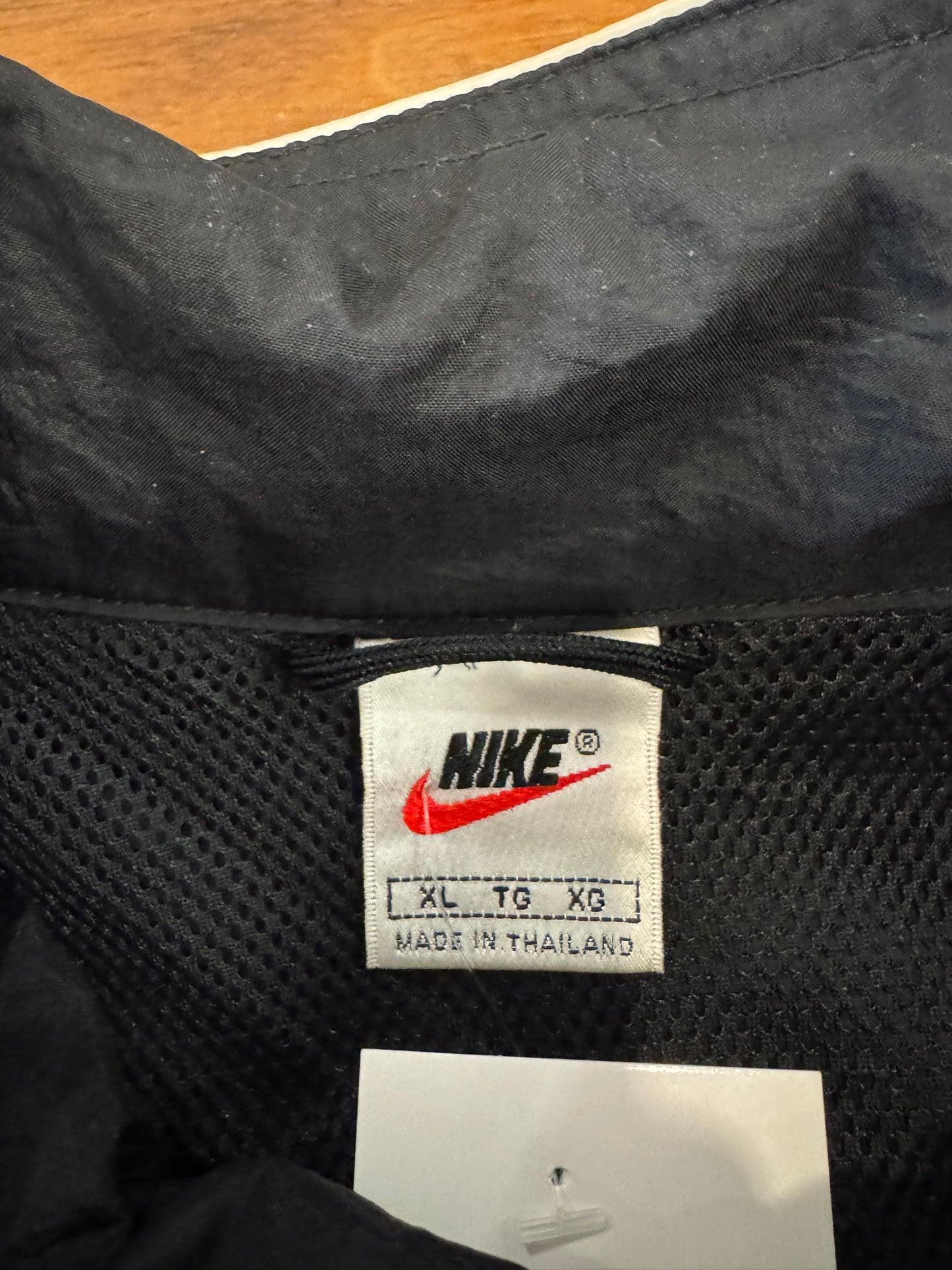 90s Nike Burgundy & Black Windbreaker (XL)