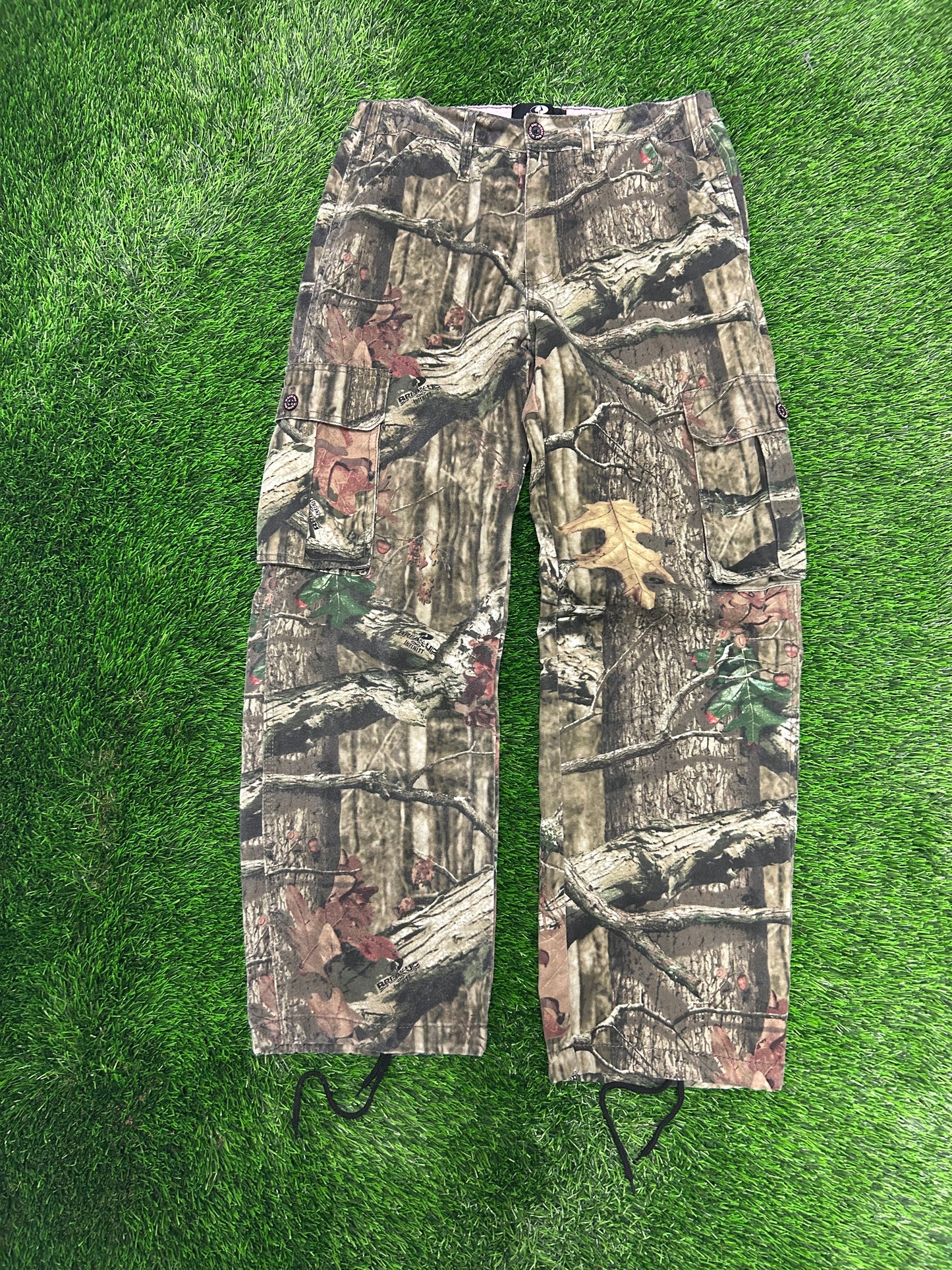 00s Vintage Mossy Oak Pink Accent Camo Pants (32 x 32)