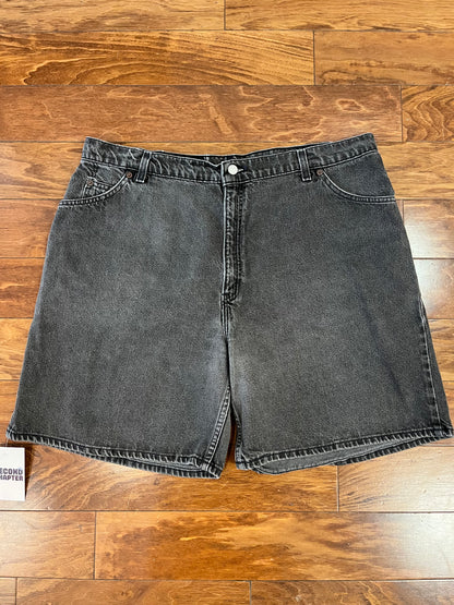 90s Levi's Black Orange Tab Jean Shorts (40)