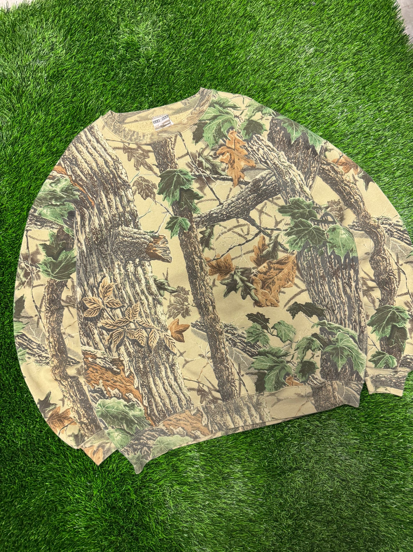 00s Jerzees Outdoors Camo Crewneck (XXL)