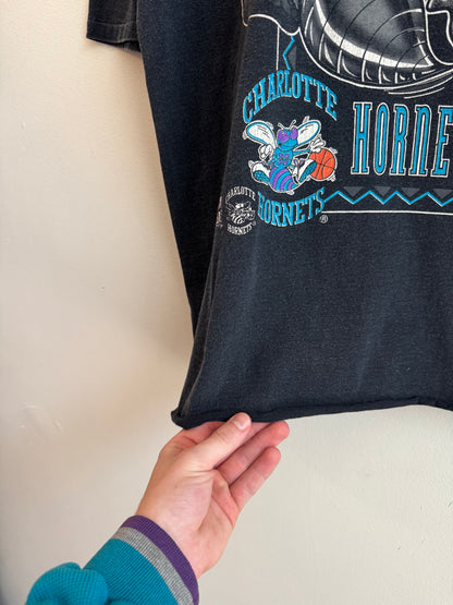 90s Charlotte Hornets Logo 7 Cropped Tee (XL)