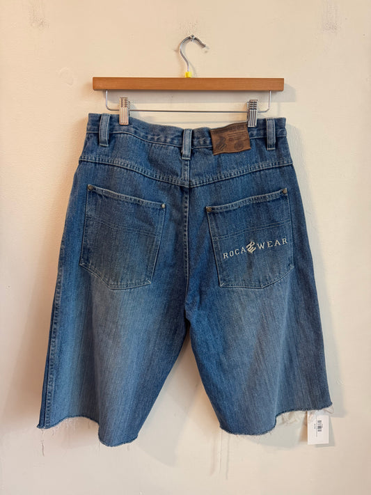 00s Rocawear Baggy Mid Wash Shorts (32)